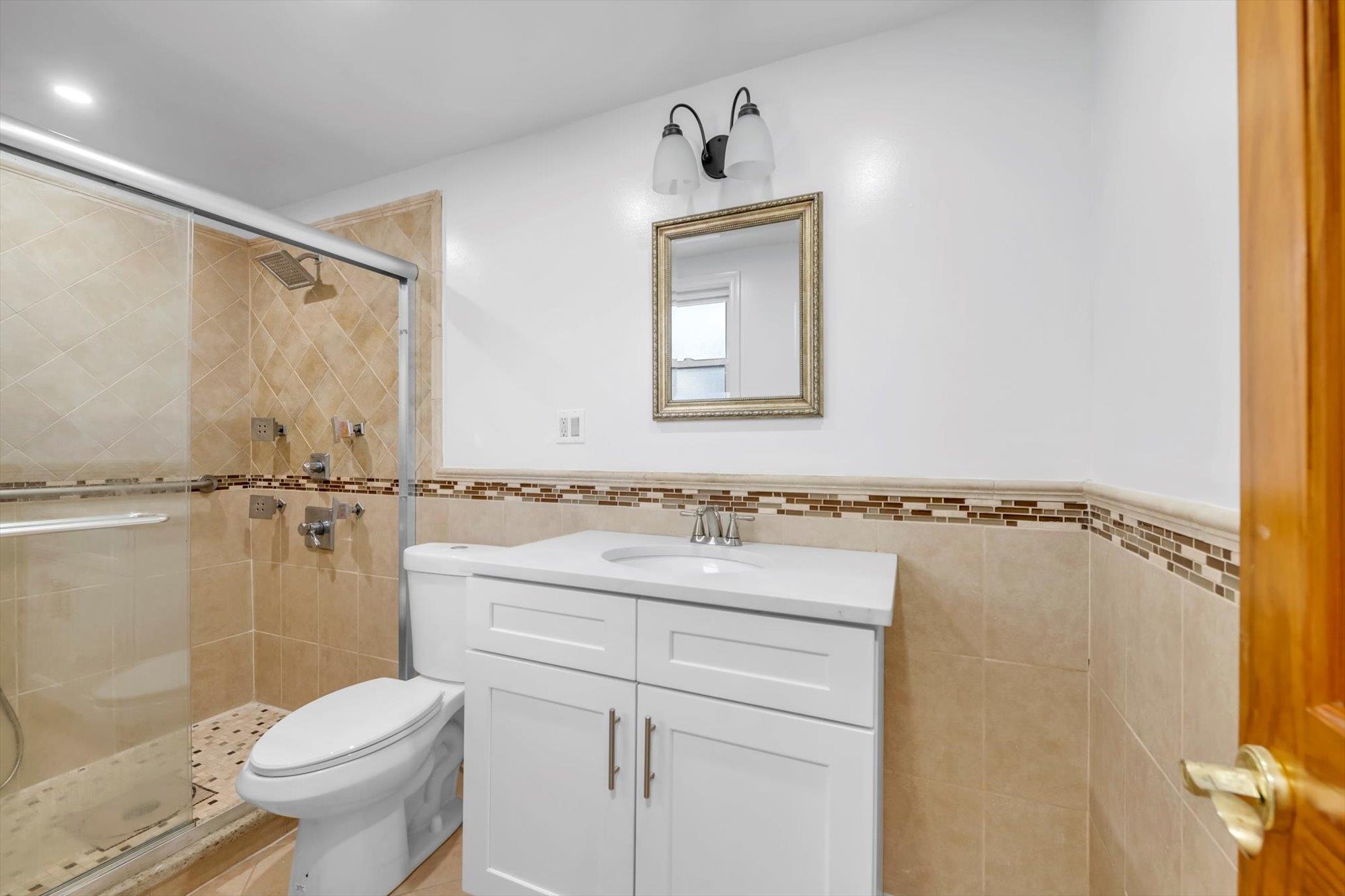 Single Family 77th Ave  Queens, NY 11385, MLS-836677-10