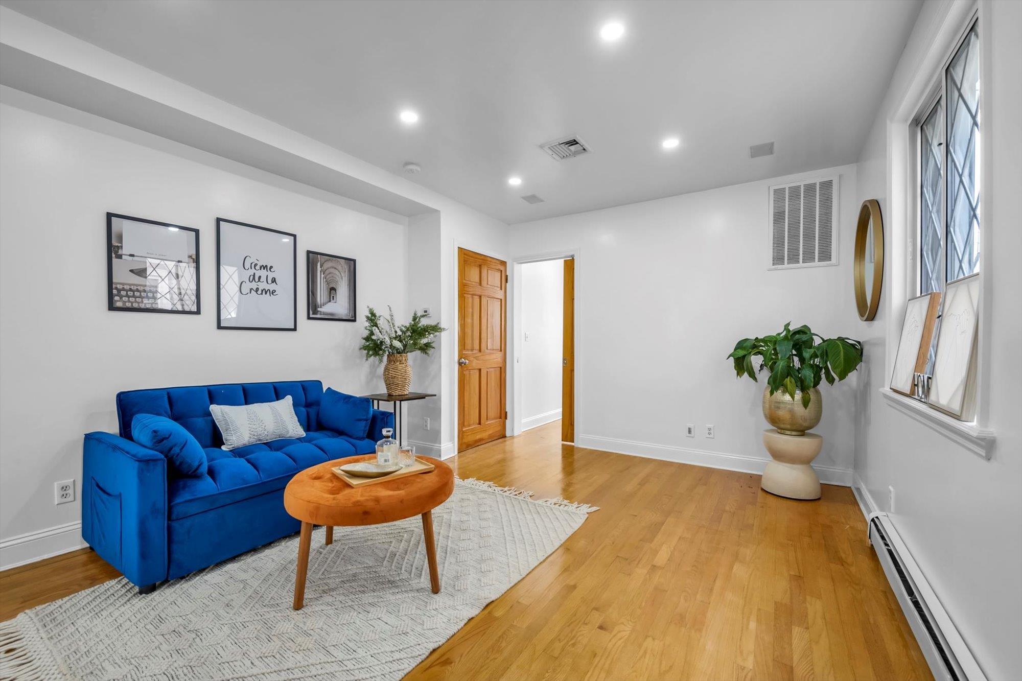 Single Family 77th Ave  Queens, NY 11385, MLS-836677-2
