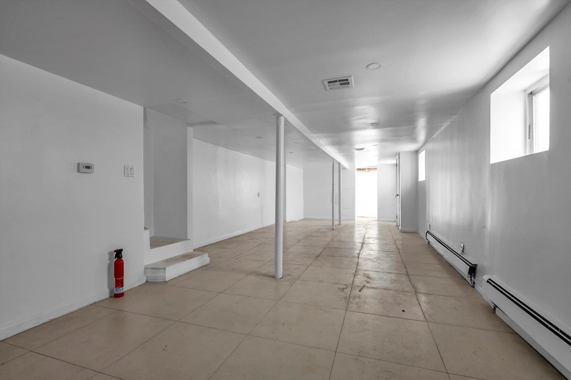 Single Family 77th Ave  Queens, NY 11385, MLS-836677-21