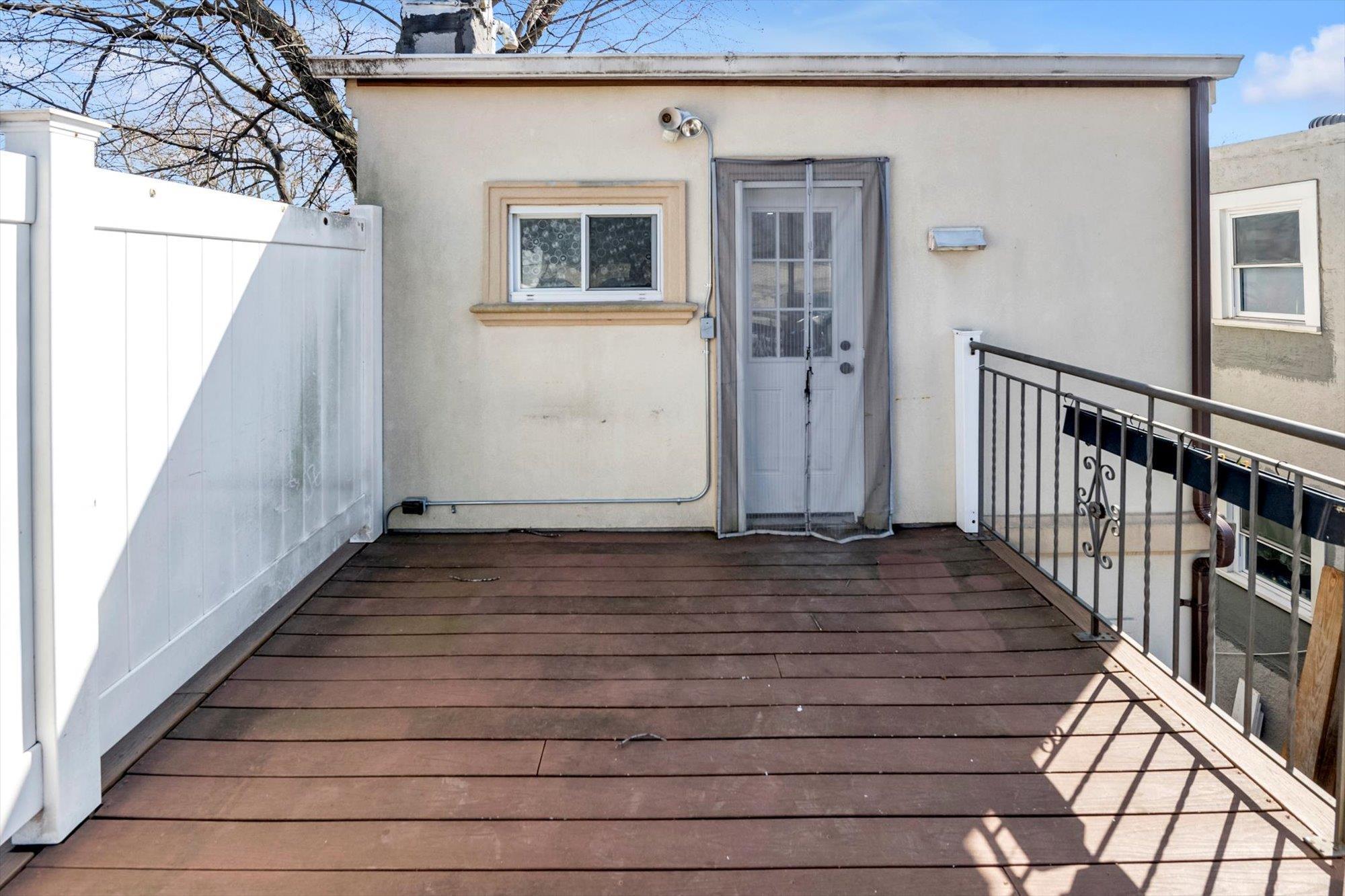 Single Family 77th Ave  Queens, NY 11385, MLS-836677-24
