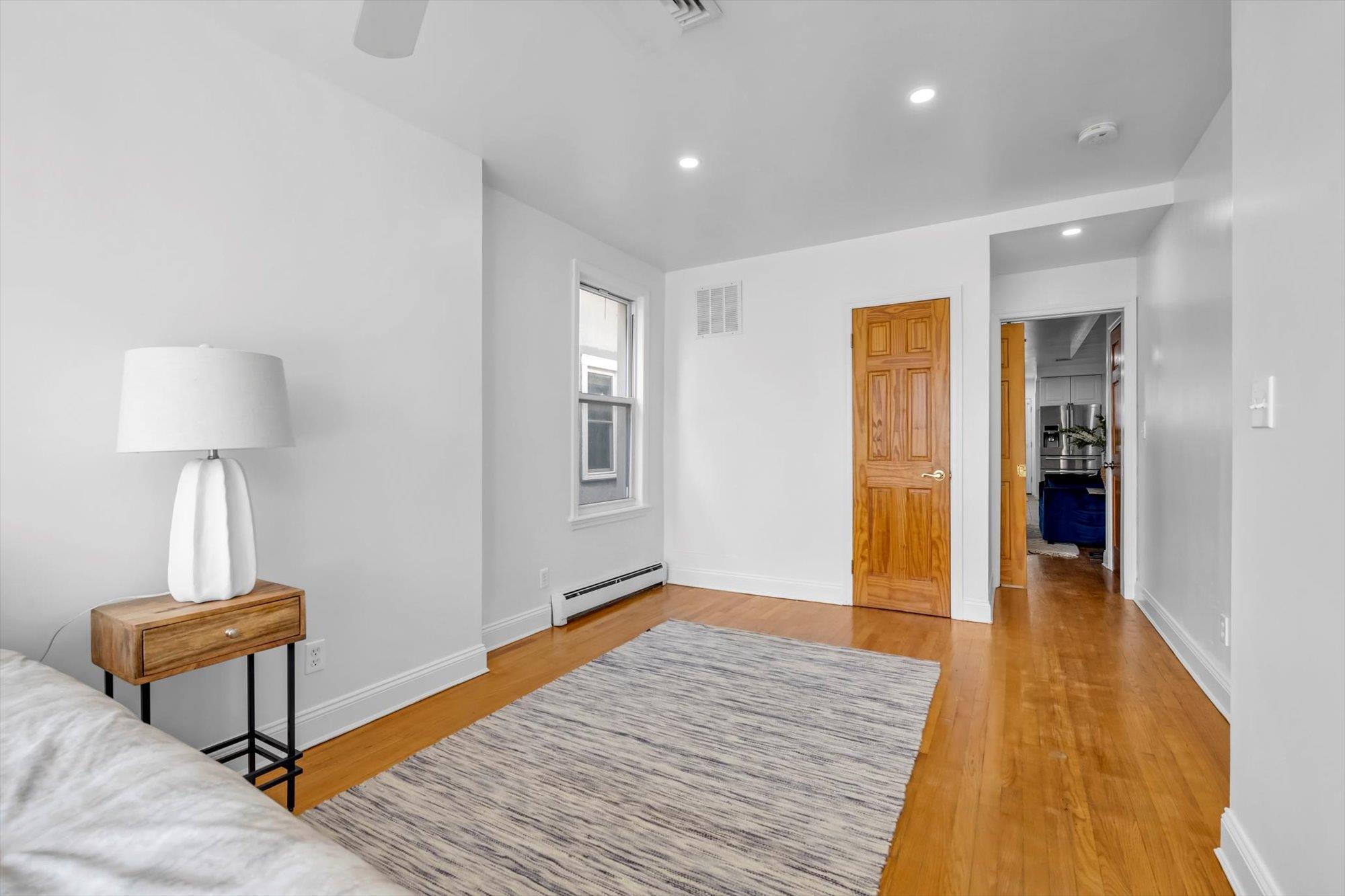 Single Family 77th Ave  Queens, NY 11385, MLS-836677-9