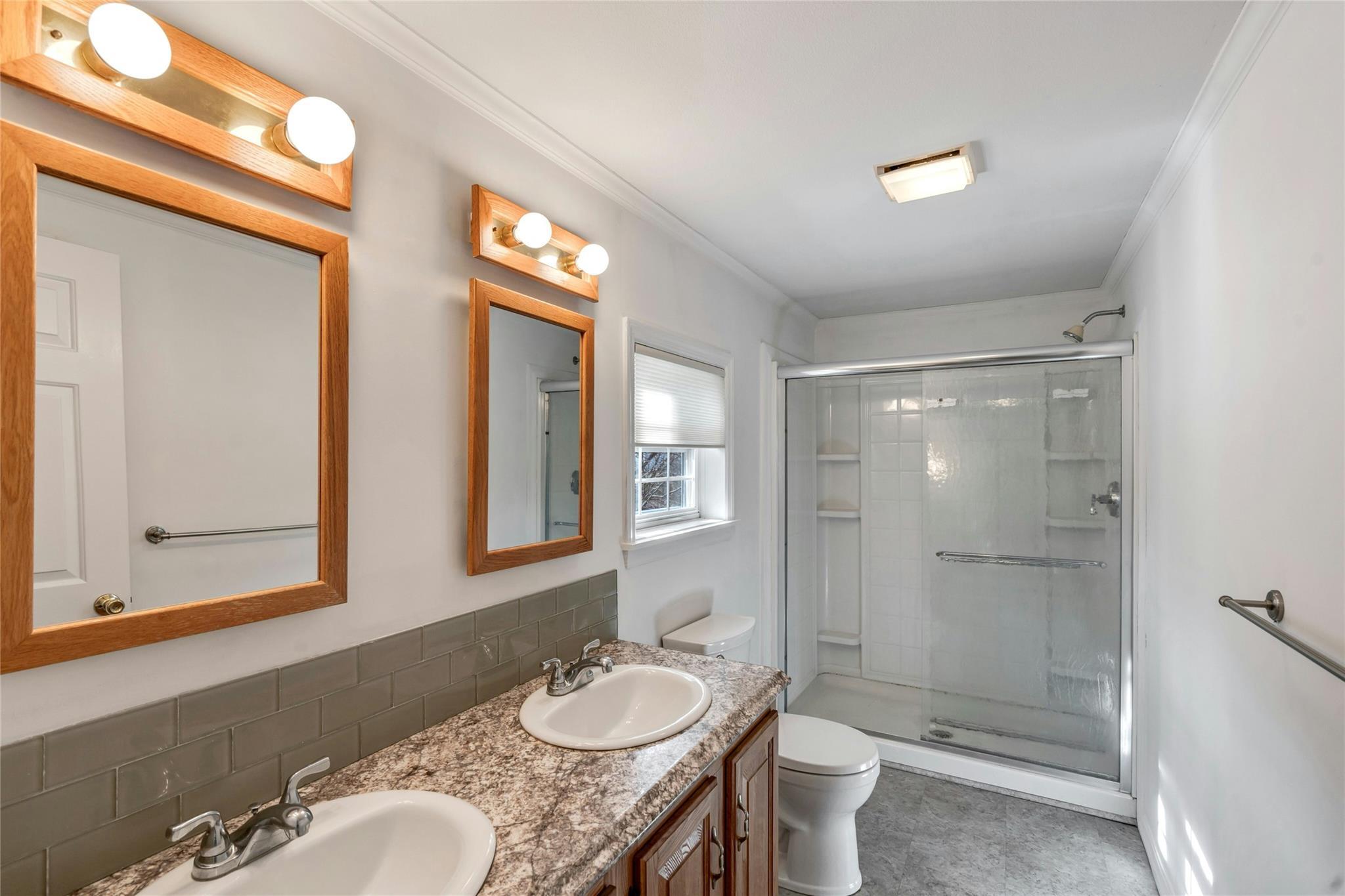 Single Family Middle  Suffolk County, NY 11933, MLS-836684-16