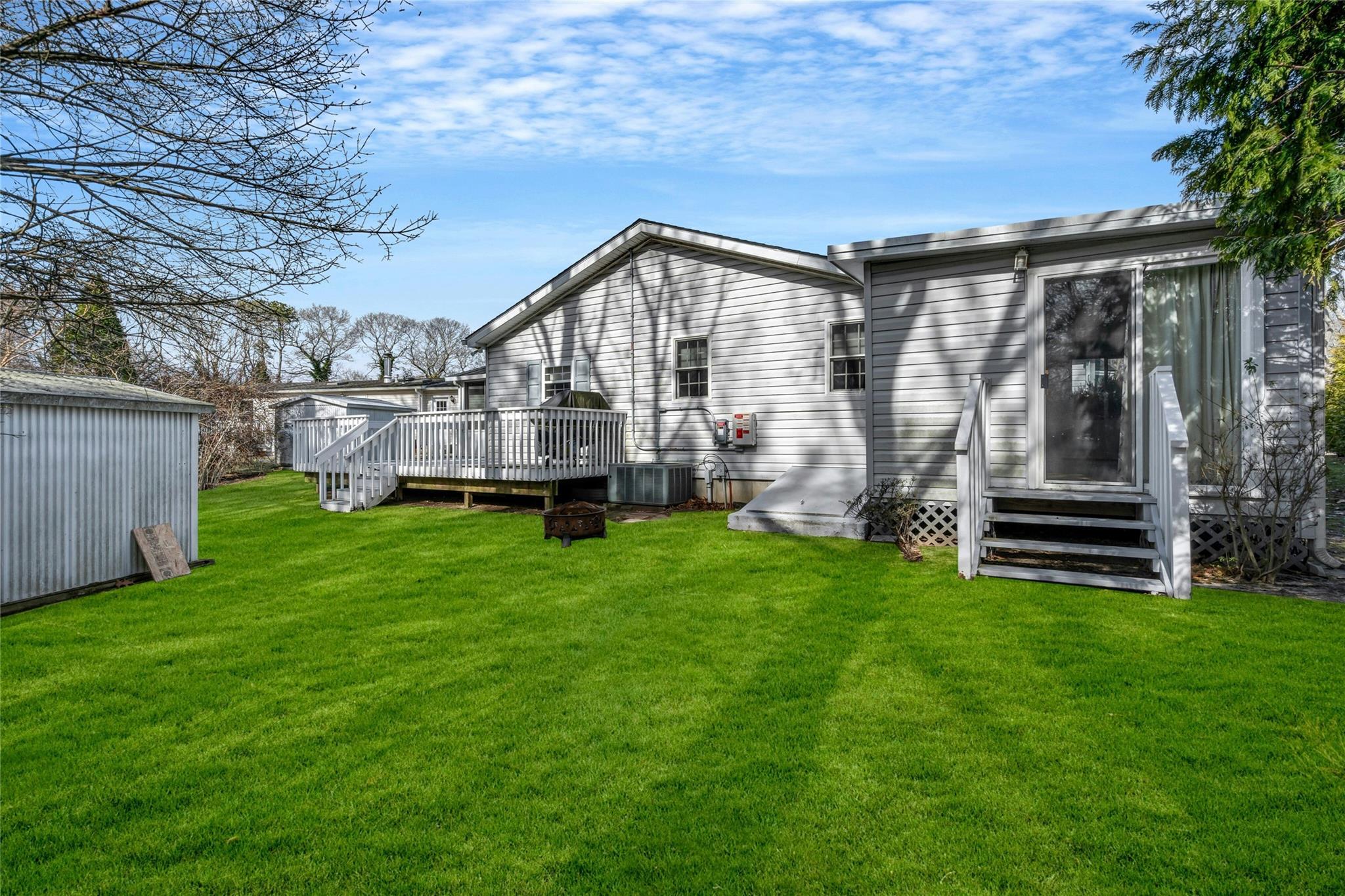 Single Family Middle  Suffolk County, NY 11933, MLS-836684-26