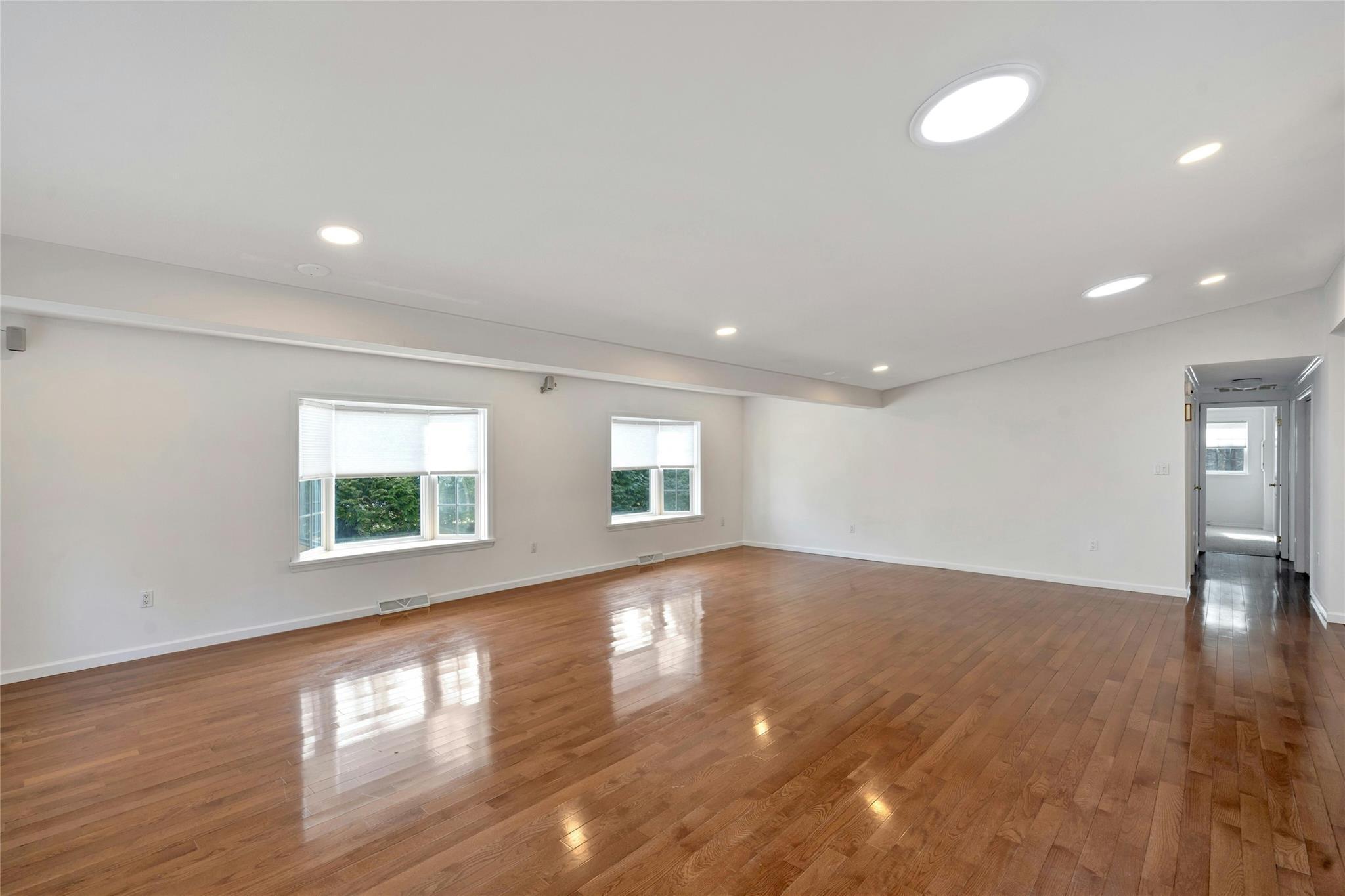 Single Family Middle  Suffolk County, NY 11933, MLS-836684-5