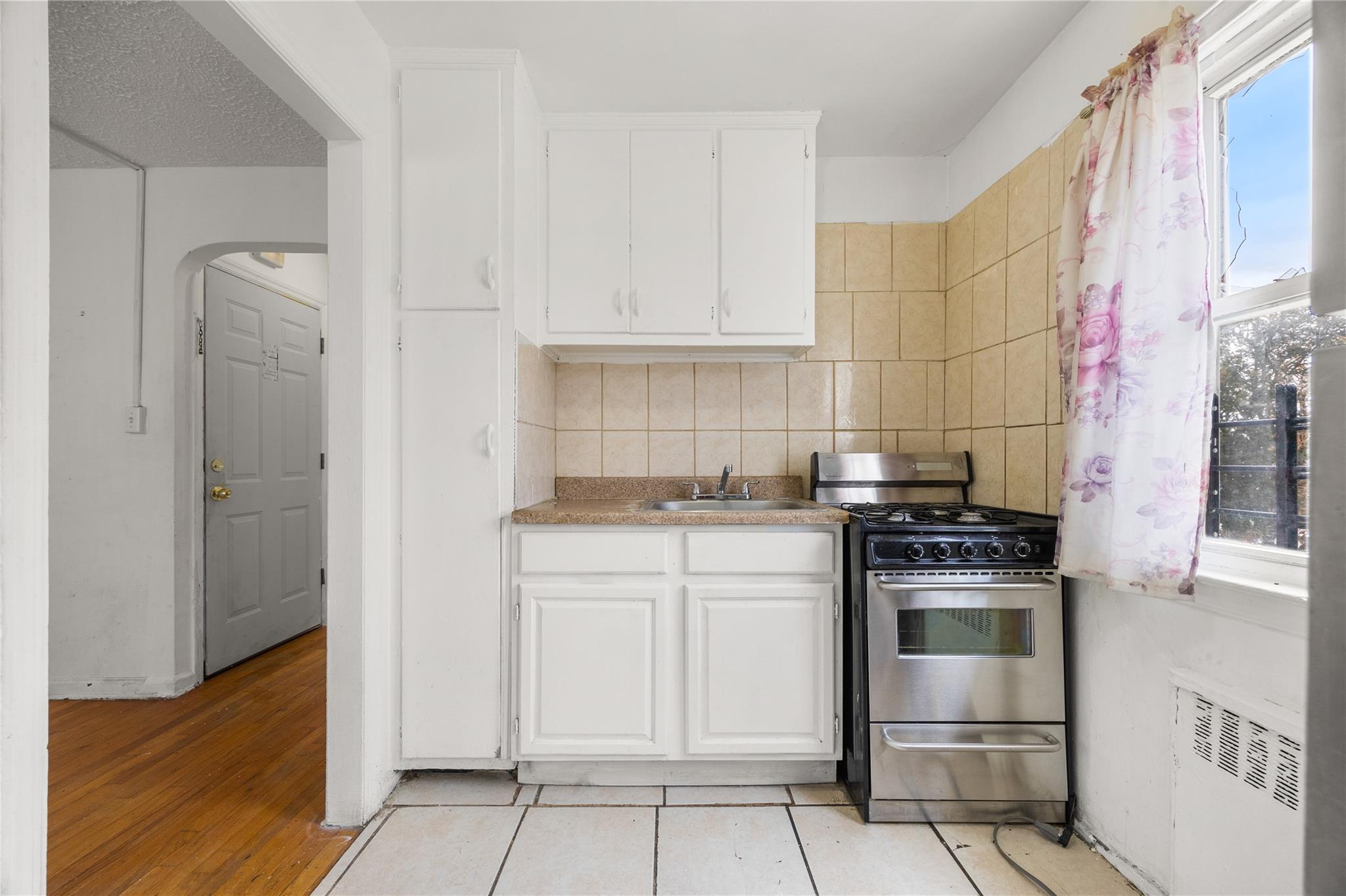 Single Family 193rd  Queens, NY 11412, MLS-836688-8