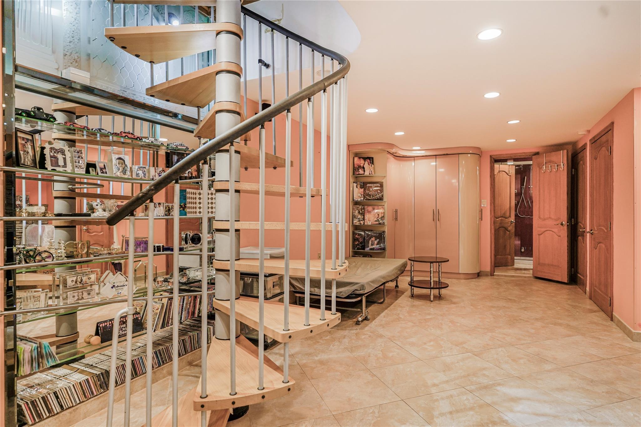 Single Family Bay 17th  Brooklyn, NY 11214, MLS-836691-35