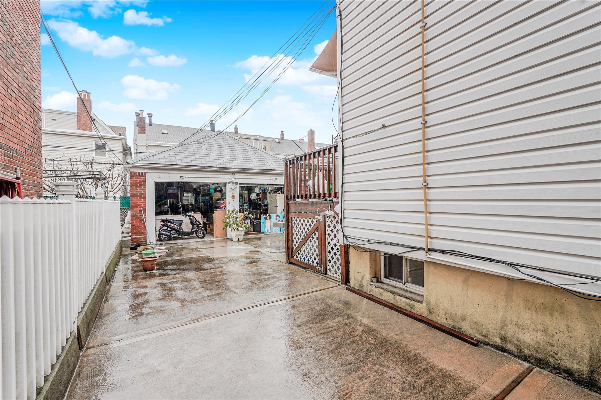 Single Family Bay 17th  Brooklyn, NY 11214, MLS-836691-44