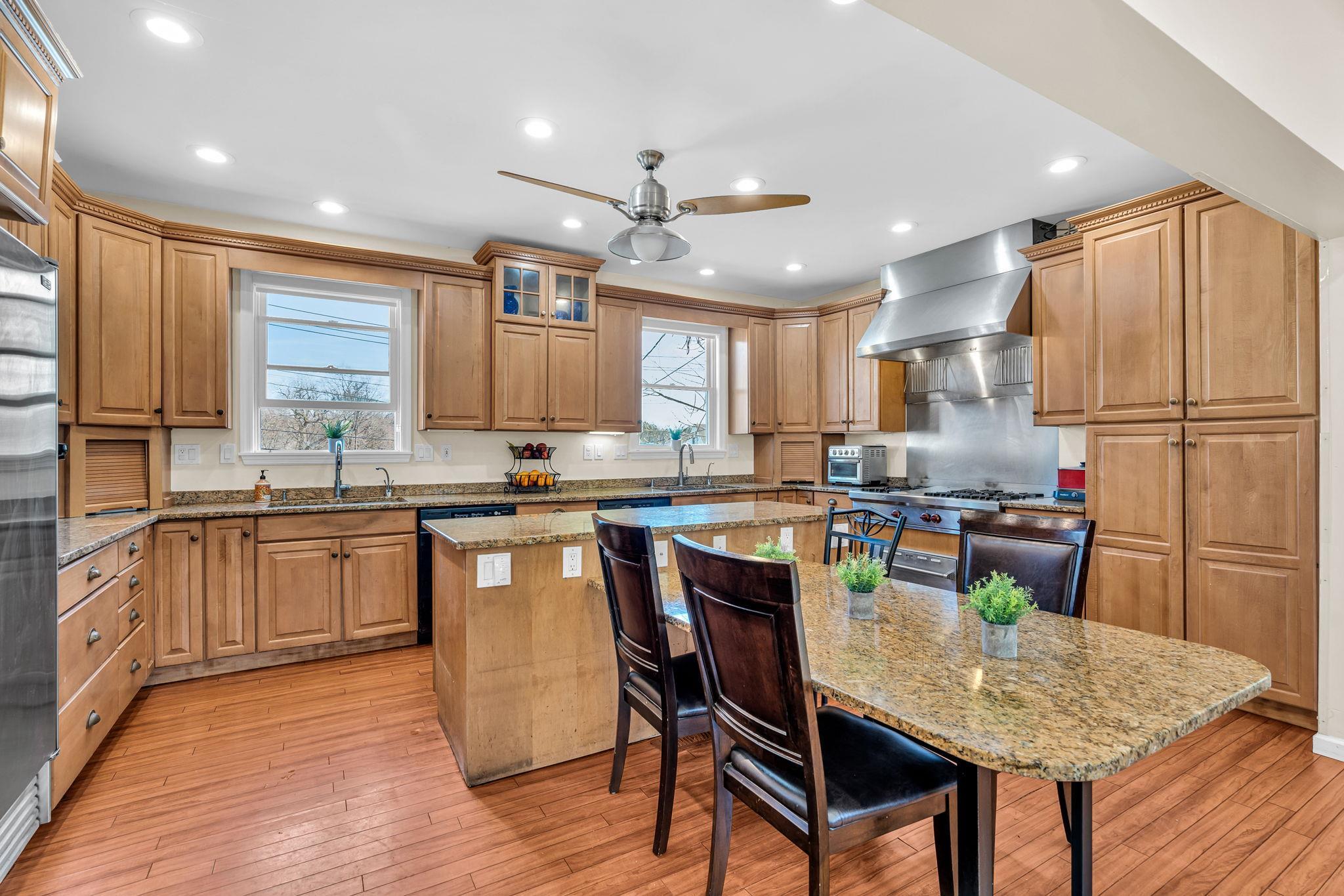 Single Family Overlook  Westchester County, NY 10605, MLS-836715-12