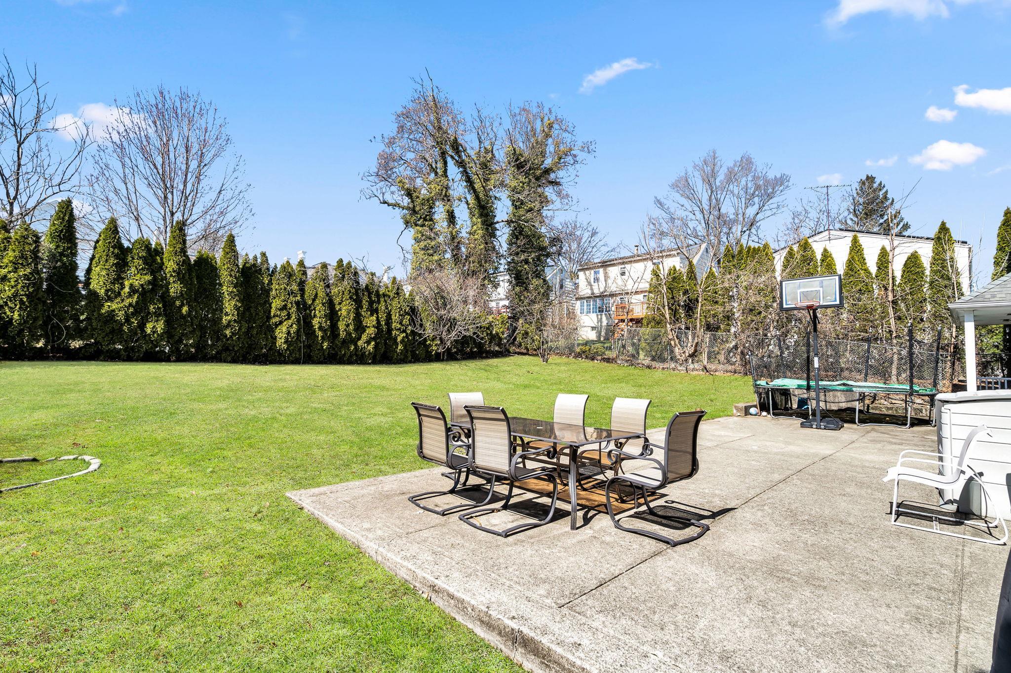 Single Family Overlook  Westchester County, NY 10605, MLS-836715-24