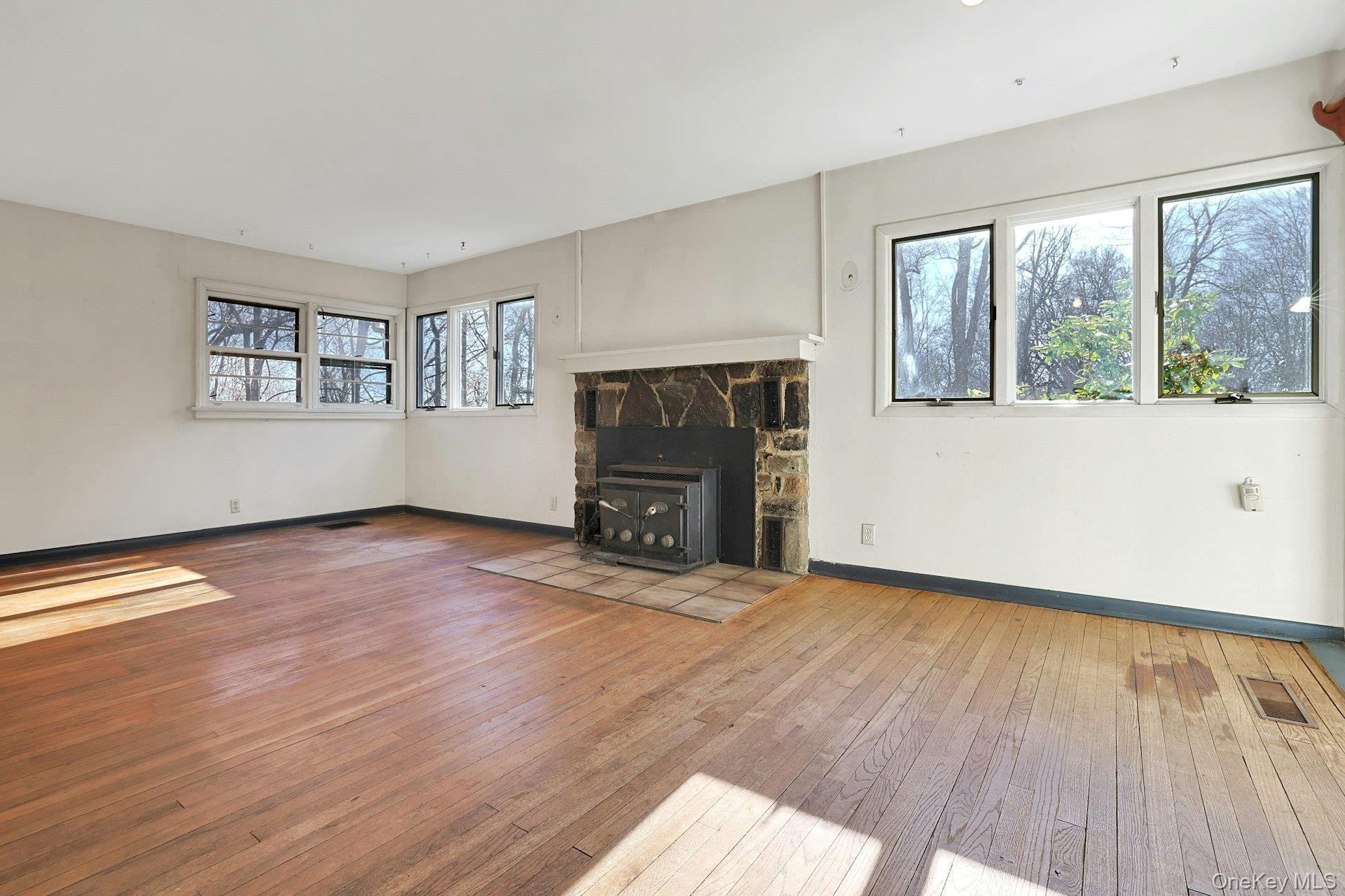 Single Family Mountain  Westchester County, NY 10520, MLS-836720-5