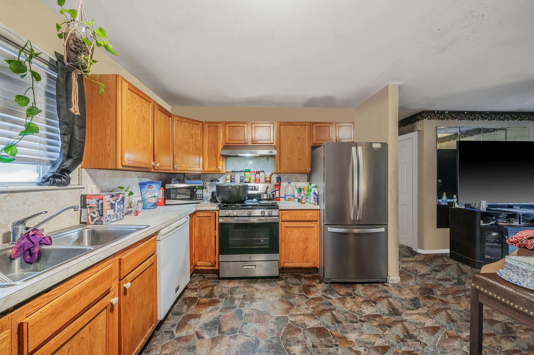 Single Family Provost  Suffolk County, NY 11713, MLS-836811-7