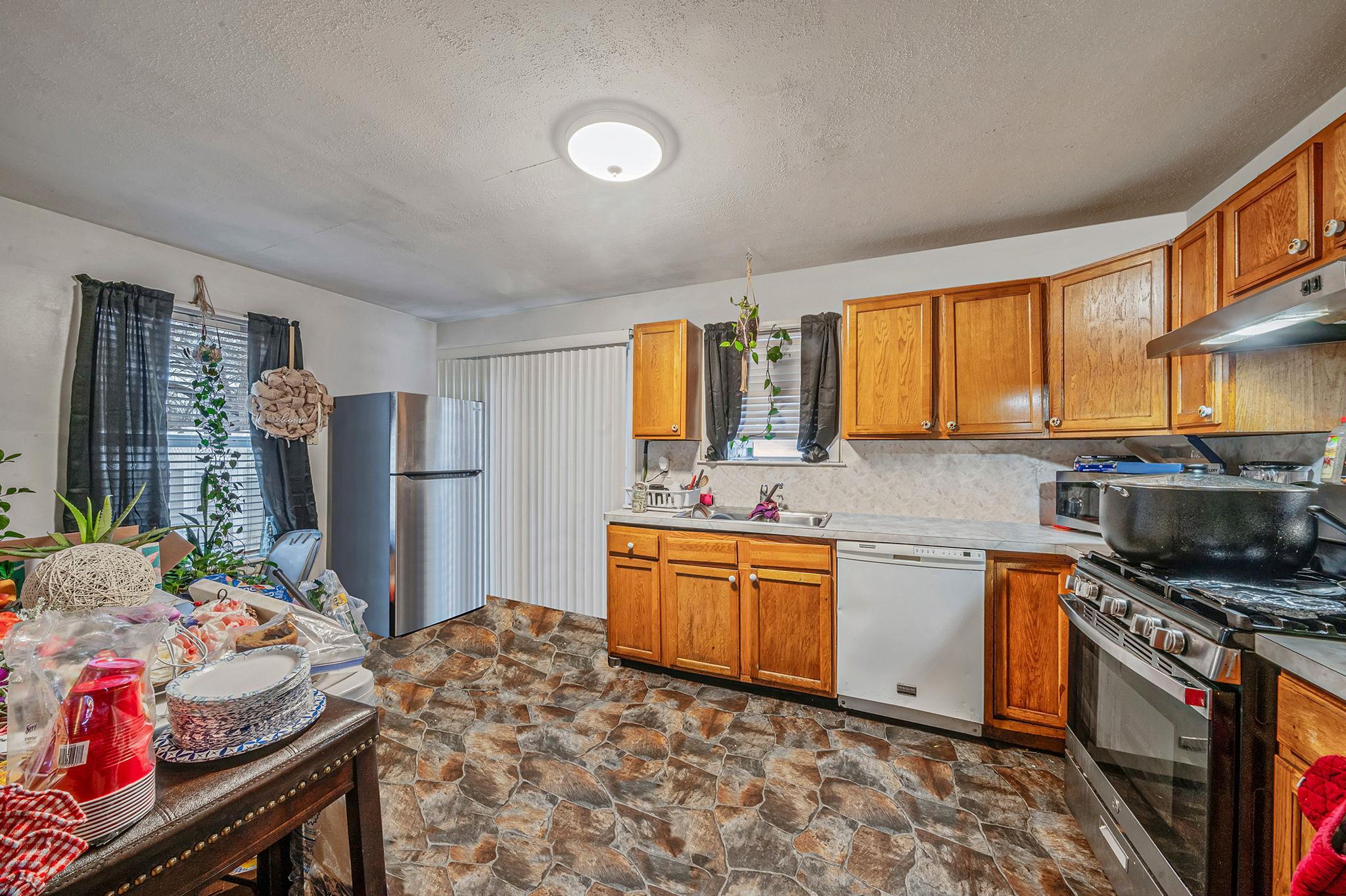 Single Family Provost  Suffolk County, NY 11713, MLS-836811-8