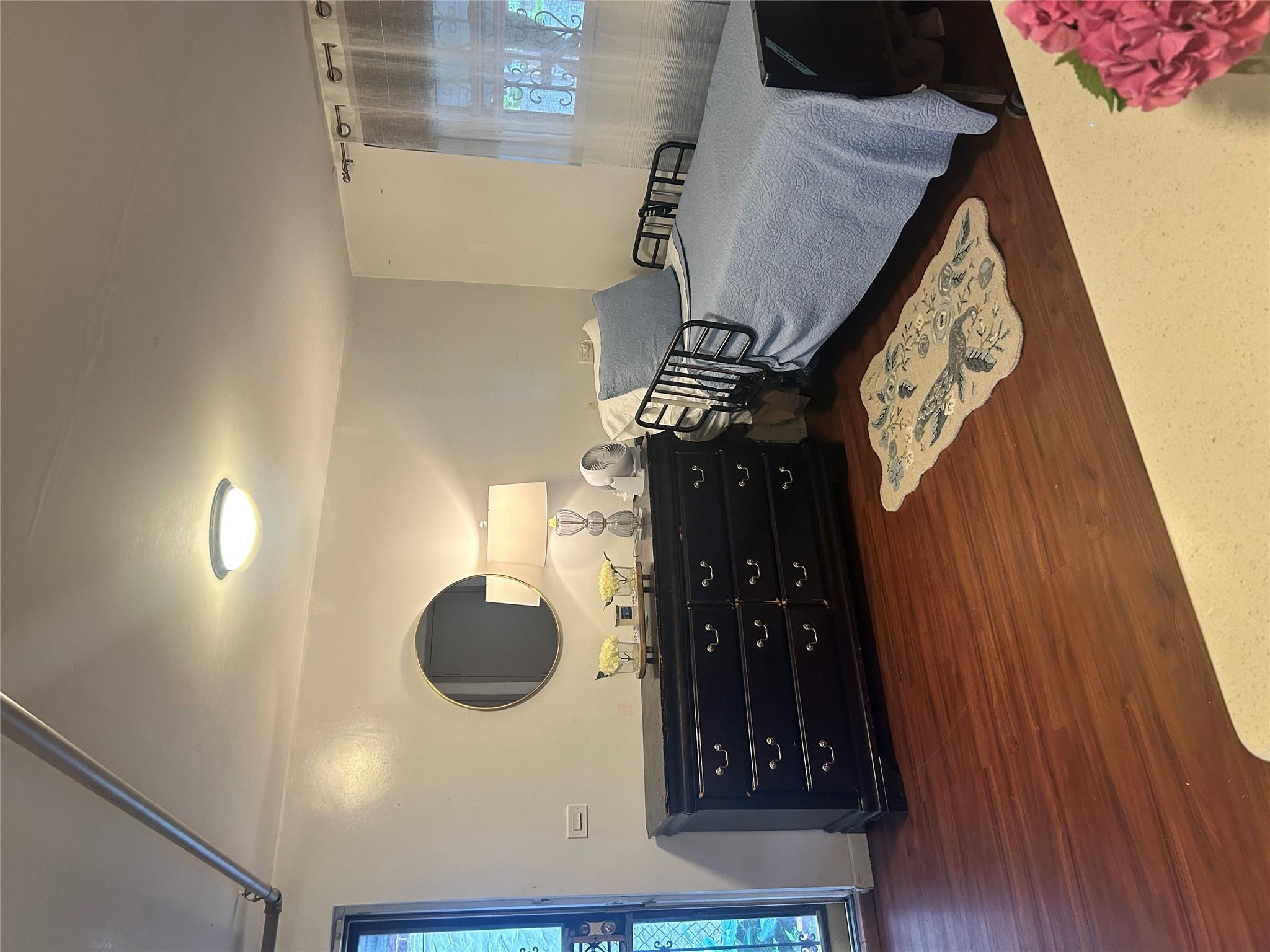 Single Family Hone  Bronx, NY 10469, MLS-836817-27