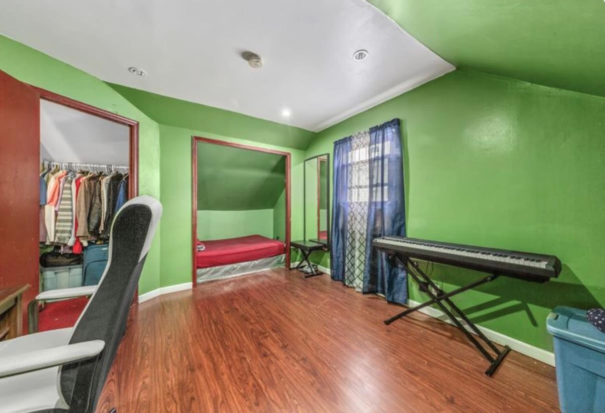 Single Family Francis Lewis  Queens, NY 11411, MLS-836832-16
