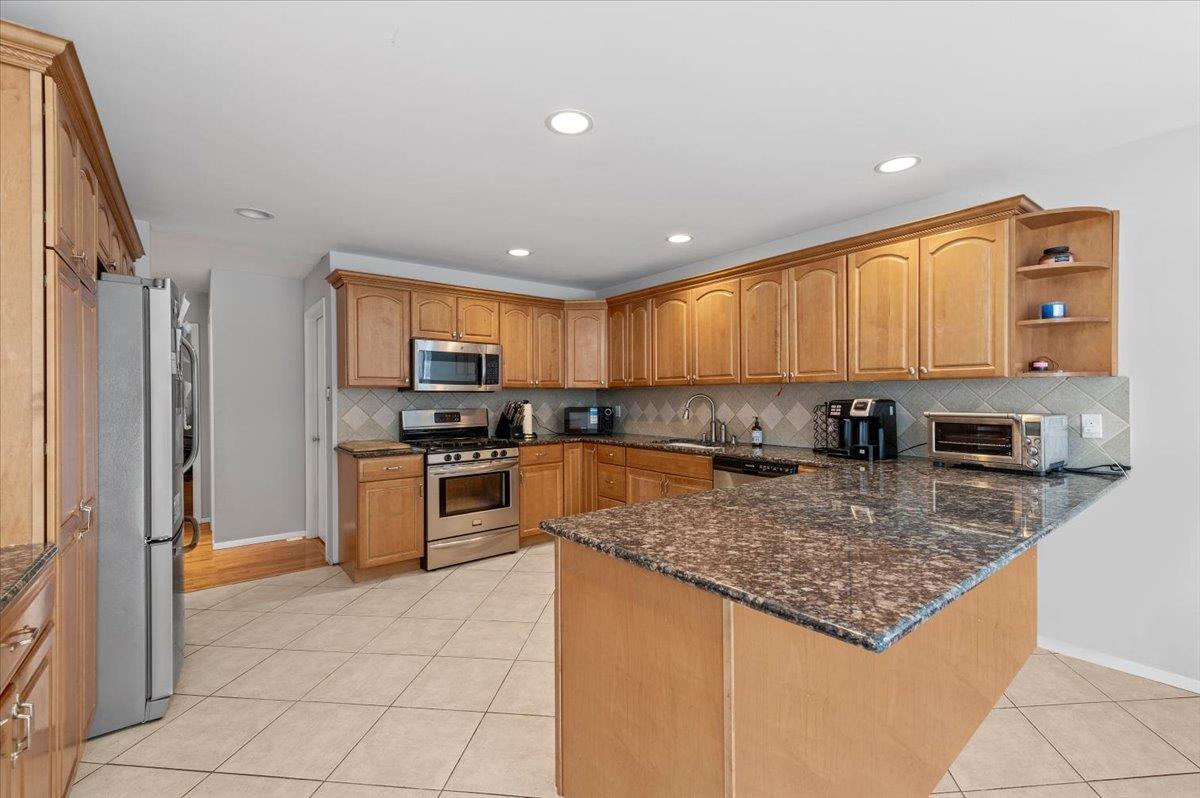 Single Family Wisteria Suffolk County, NY 11960, MLS-836835-10