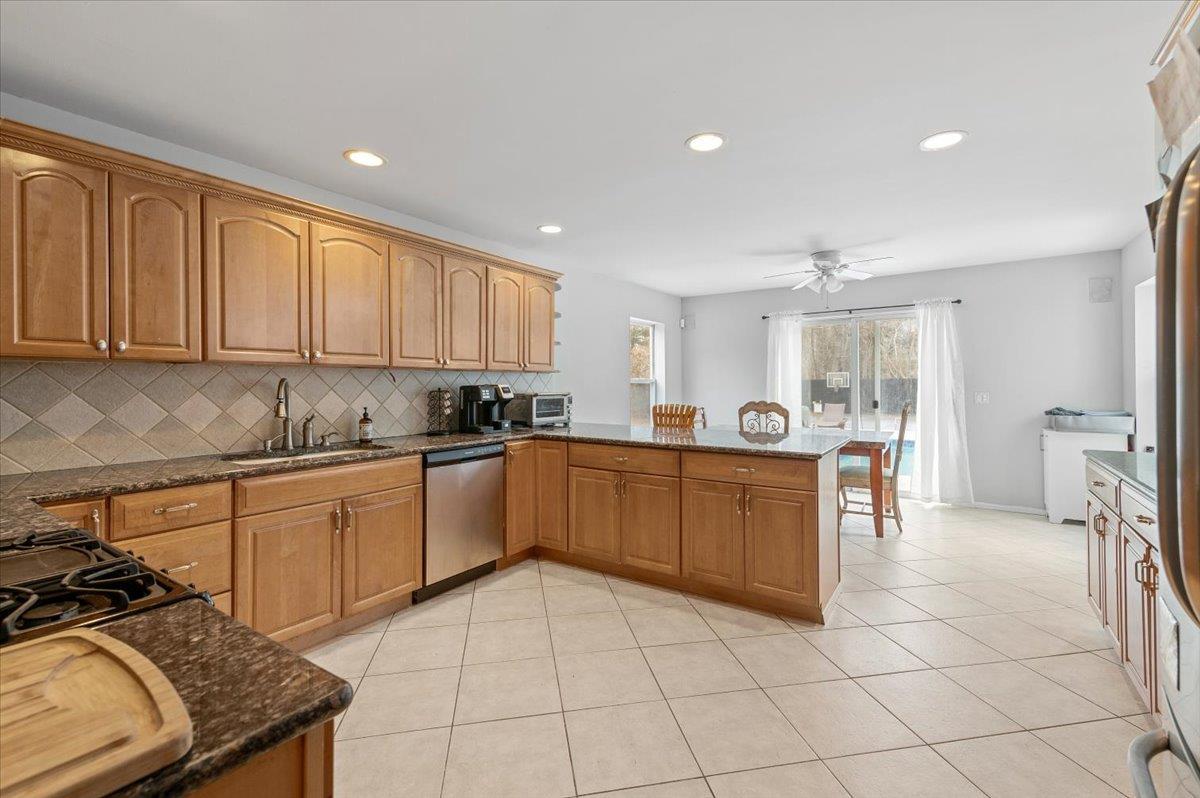 Single Family Wisteria Suffolk County, NY 11960, MLS-836835-9