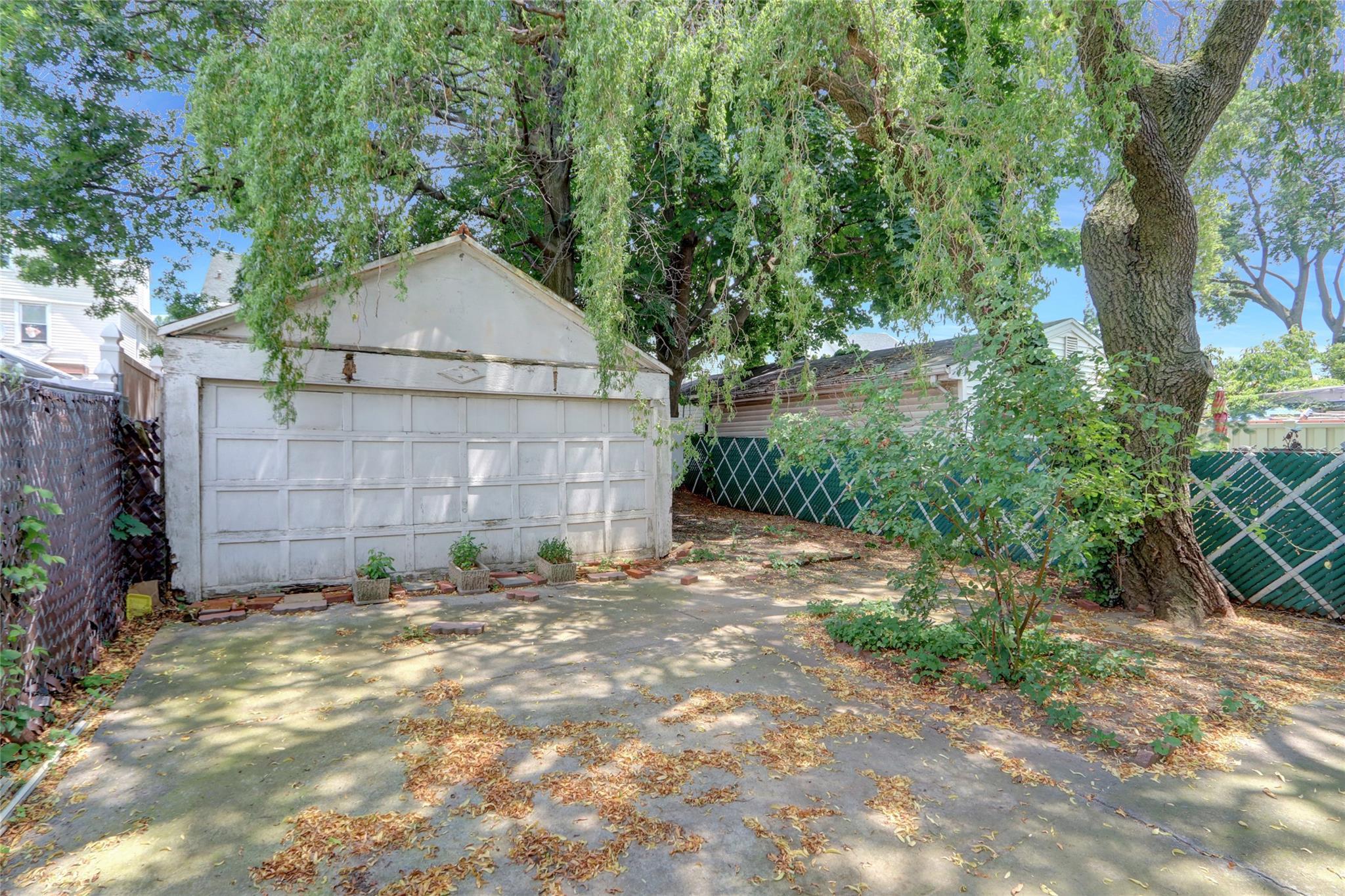 Single Family Clearview  Queens, NY 11364, MLS-836861-21