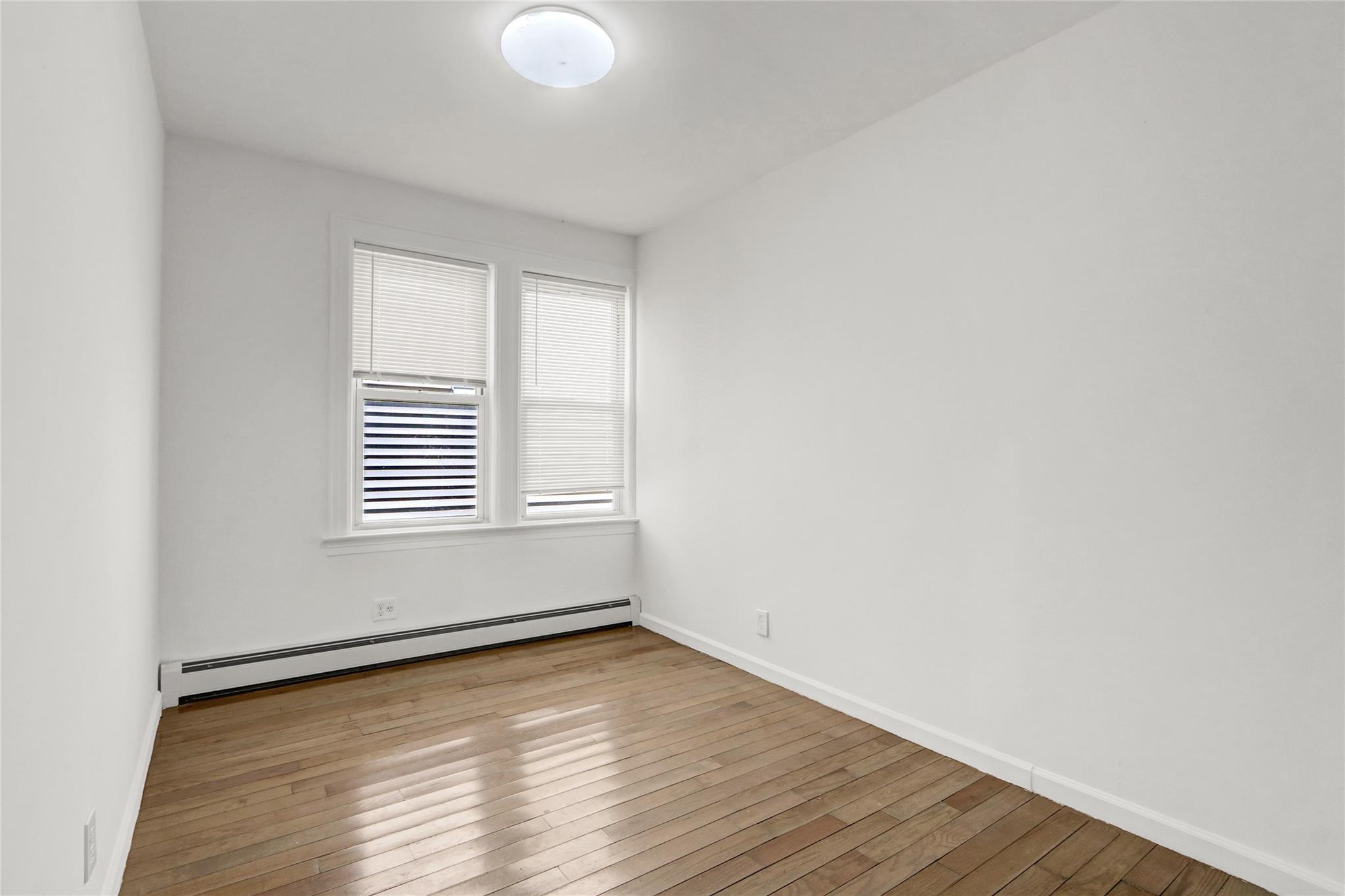 Single Family Clearview  Queens, NY 11364, MLS-836861-5