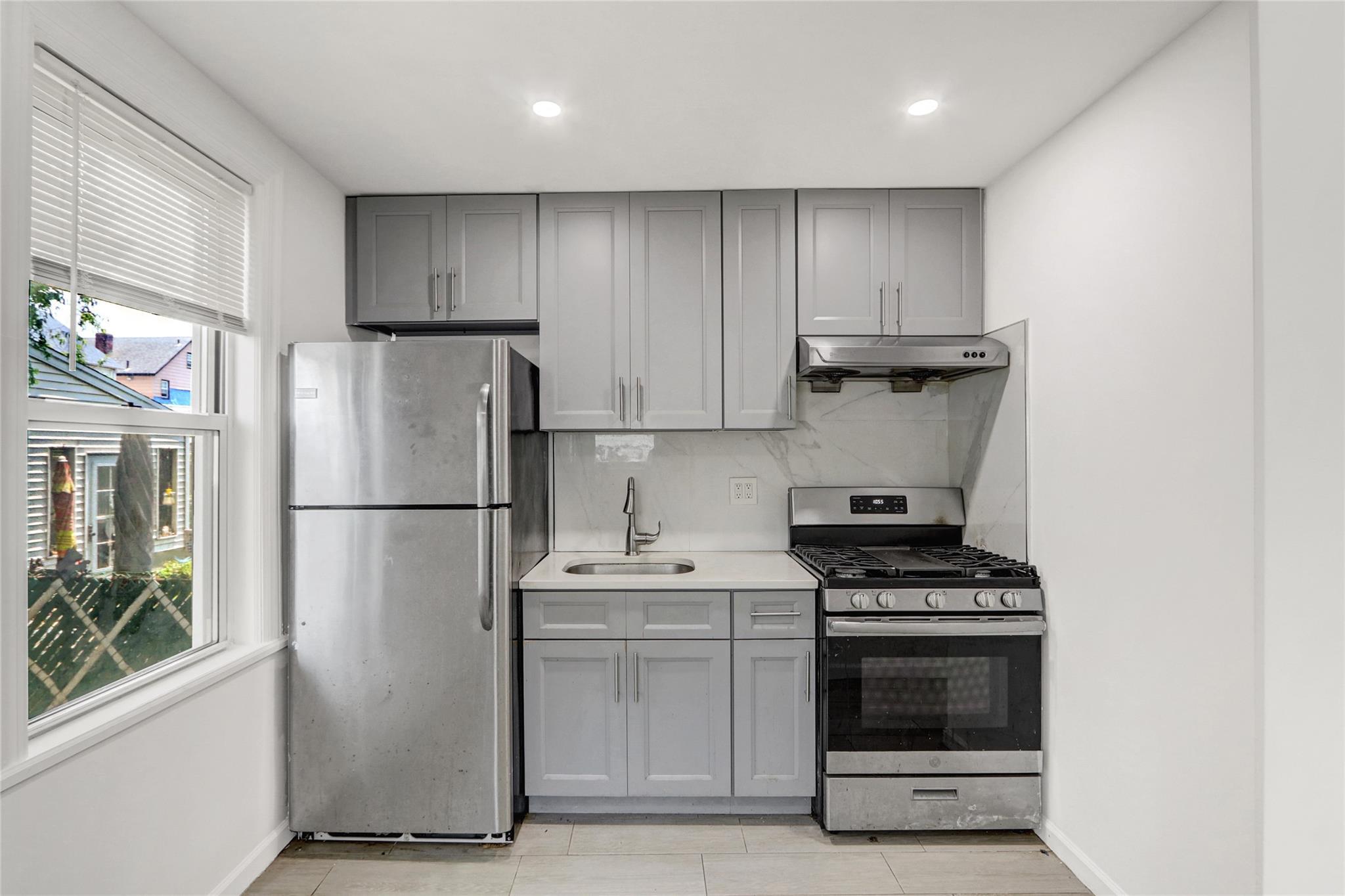 Single Family Clearview  Queens, NY 11364, MLS-836861-8