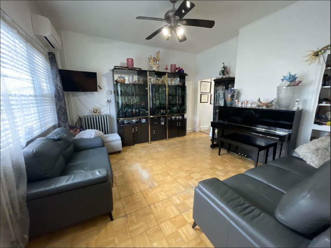 Single Family 73rd  Queens, NY 11385, MLS-836925-4