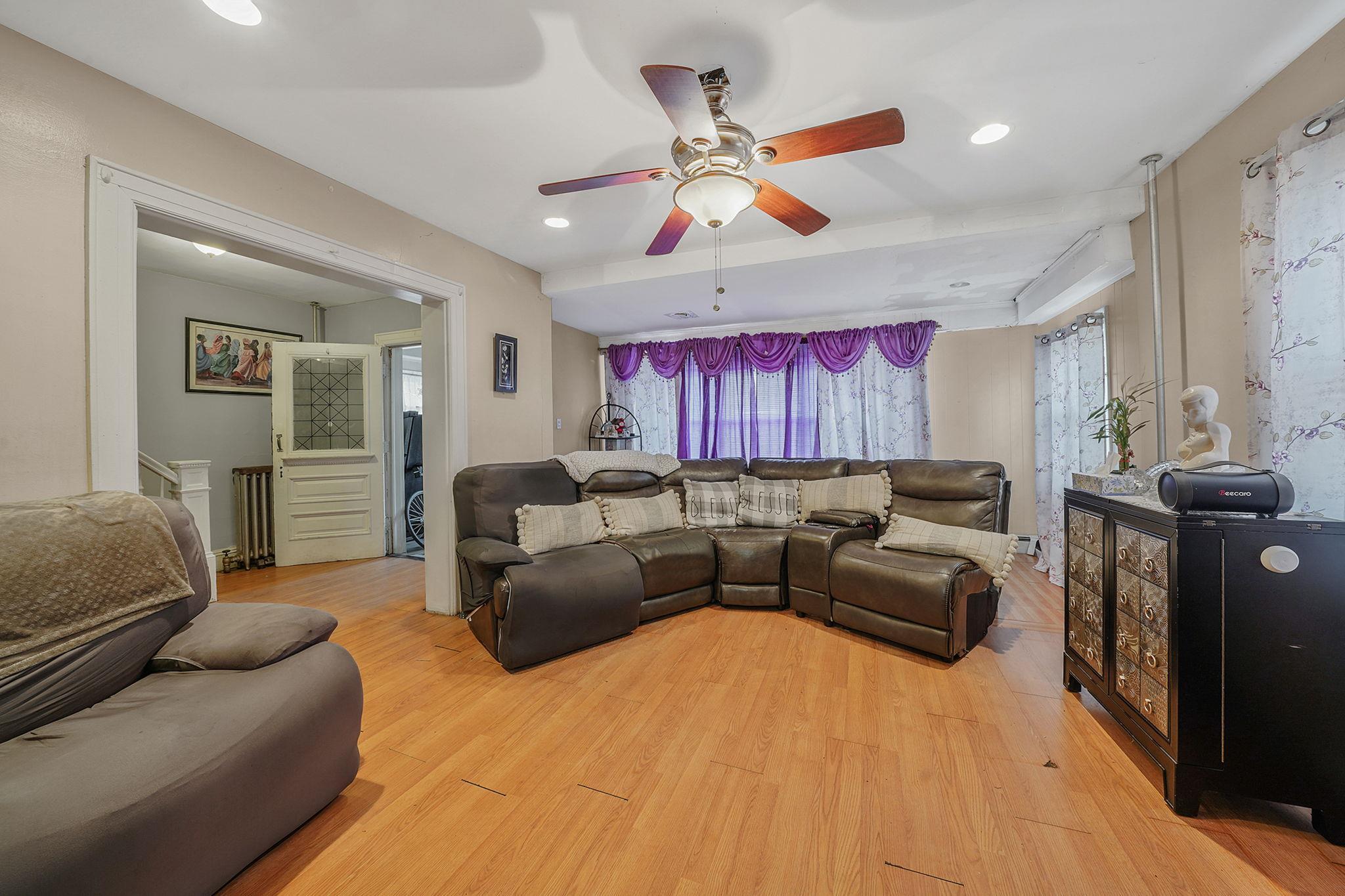 Single Family Memphis  Queens, NY 11422, MLS-836991-7