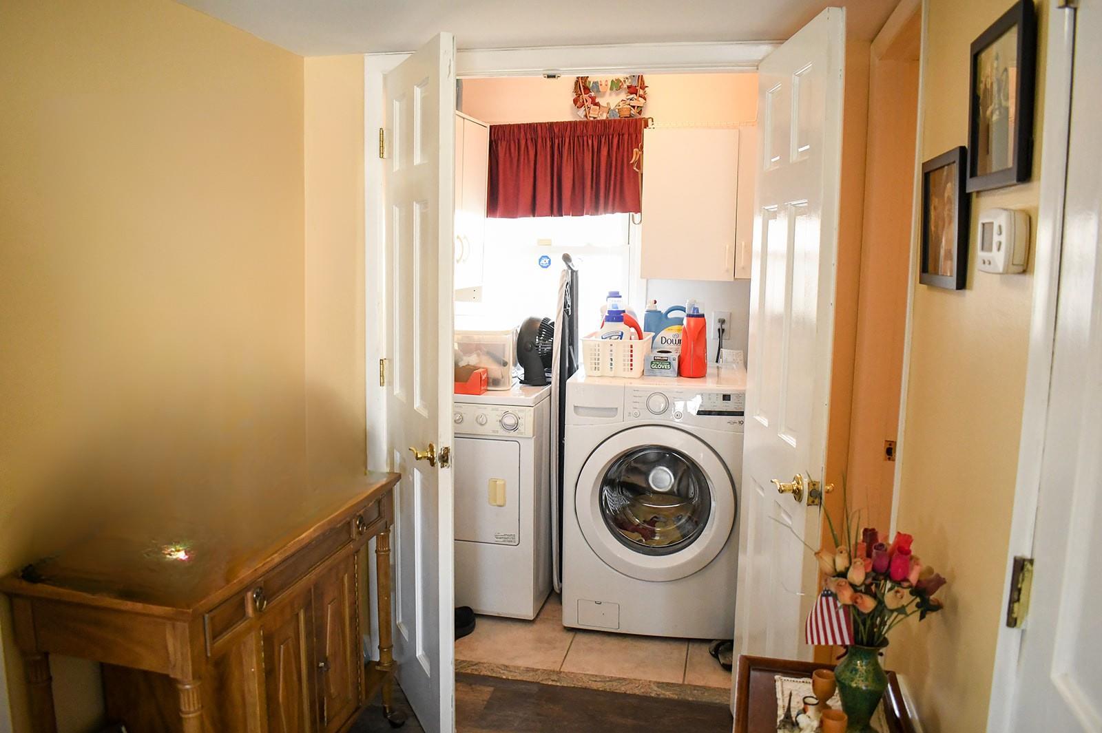 Single Family Bixley Heath  Nassau County, NY 11563, MLS-837002-6