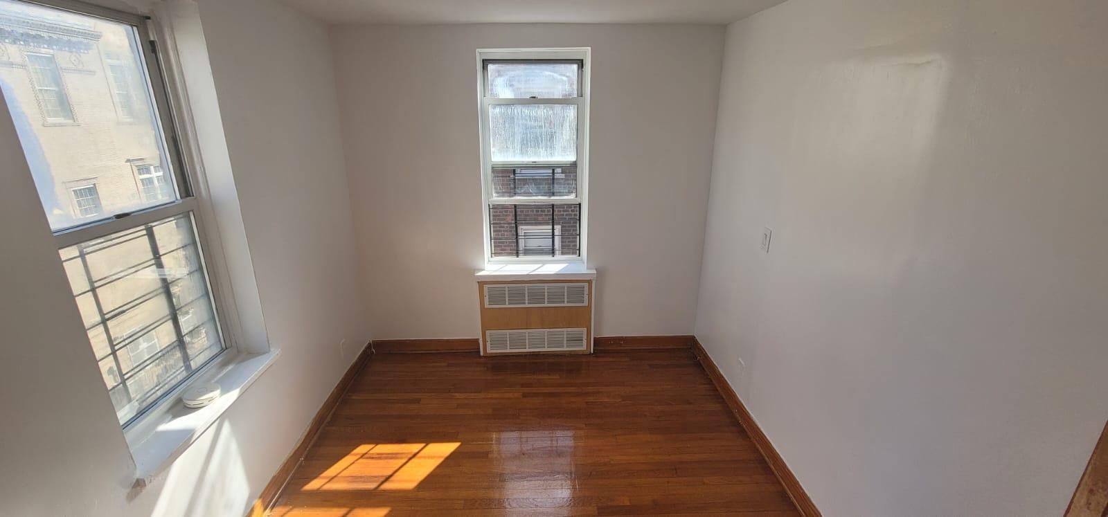 Condo Waring  Bronx, NY 10467, MLS-837052-6