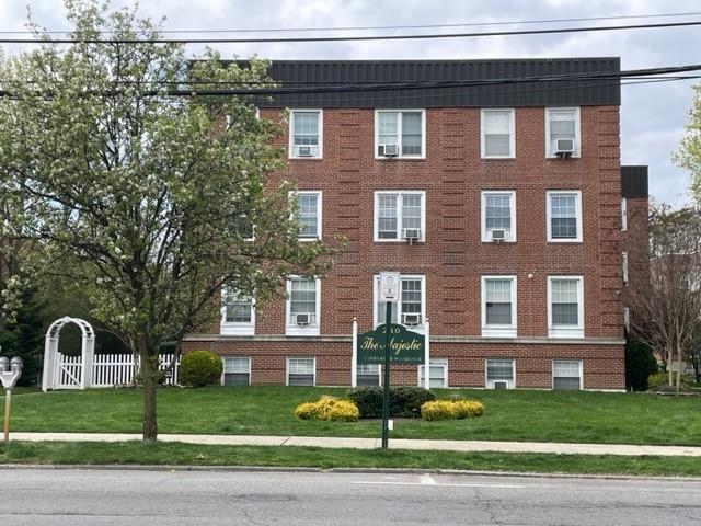 Coop in Hempstead - Central Ave  Nassau County, NY 11559