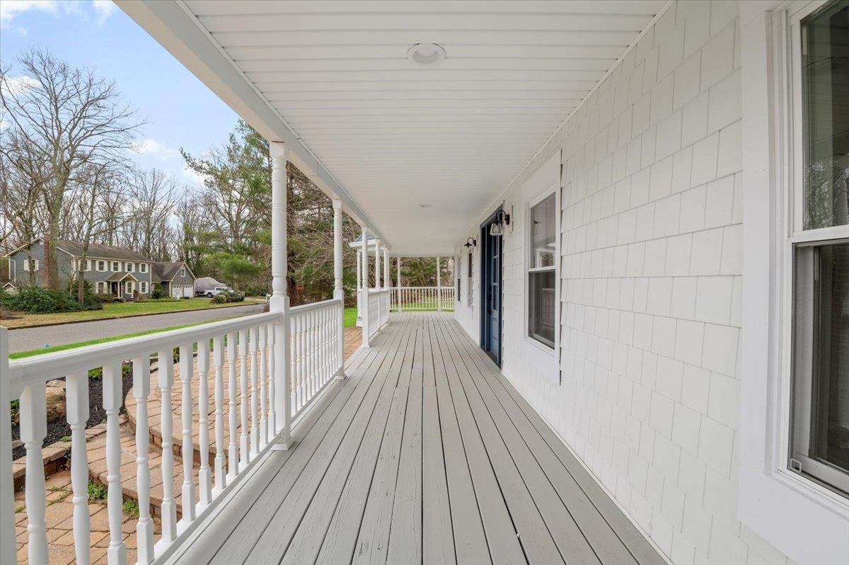 Single Family Niagara  Suffolk County, NY 11764, MLS-837071-2