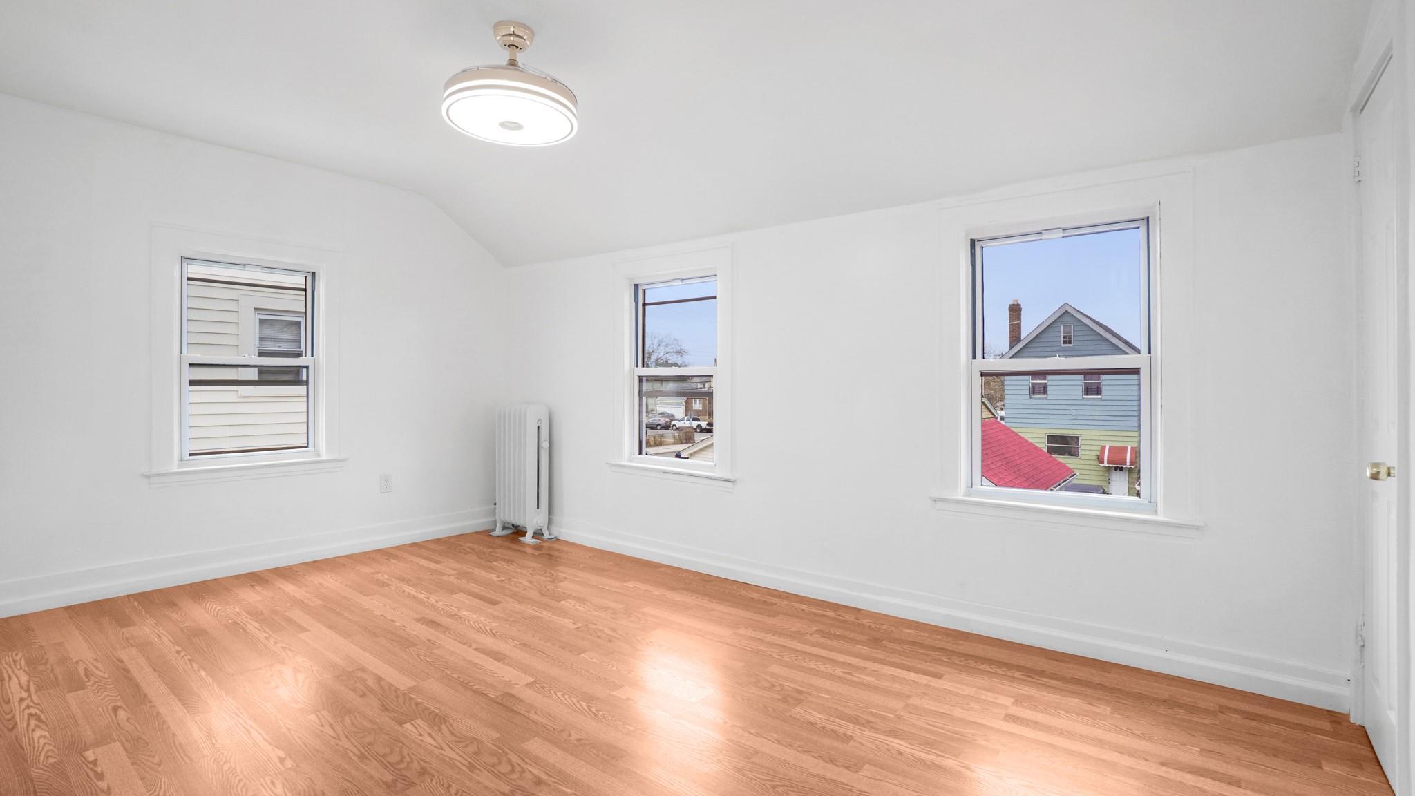 Single Family Farmers  Queens, NY 11423, MLS-837081-13