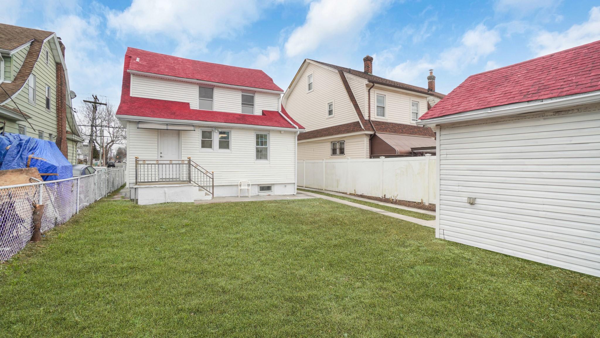 Single Family Farmers  Queens, NY 11423, MLS-837081-3