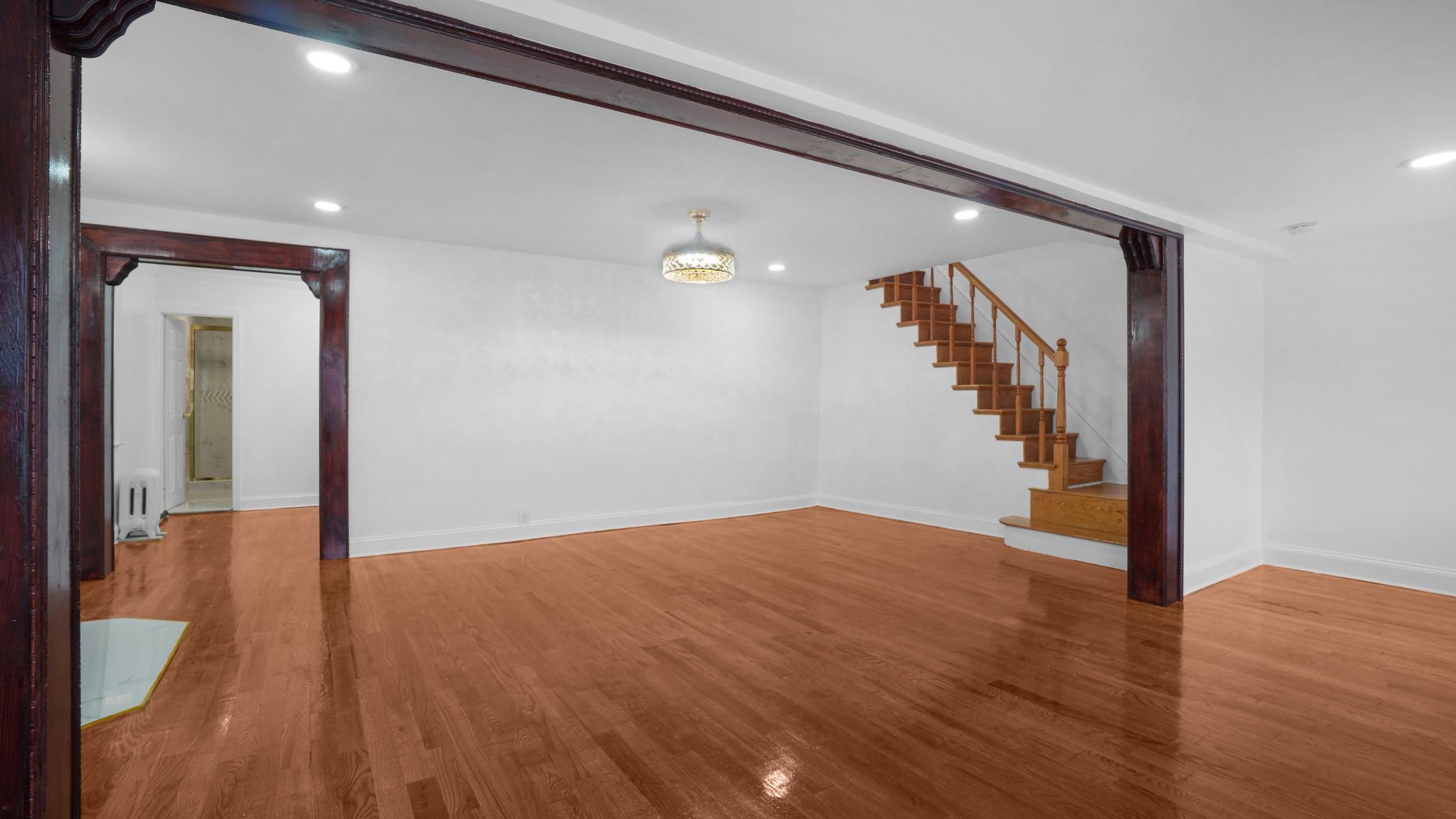 Single Family Farmers  Queens, NY 11423, MLS-837081-6