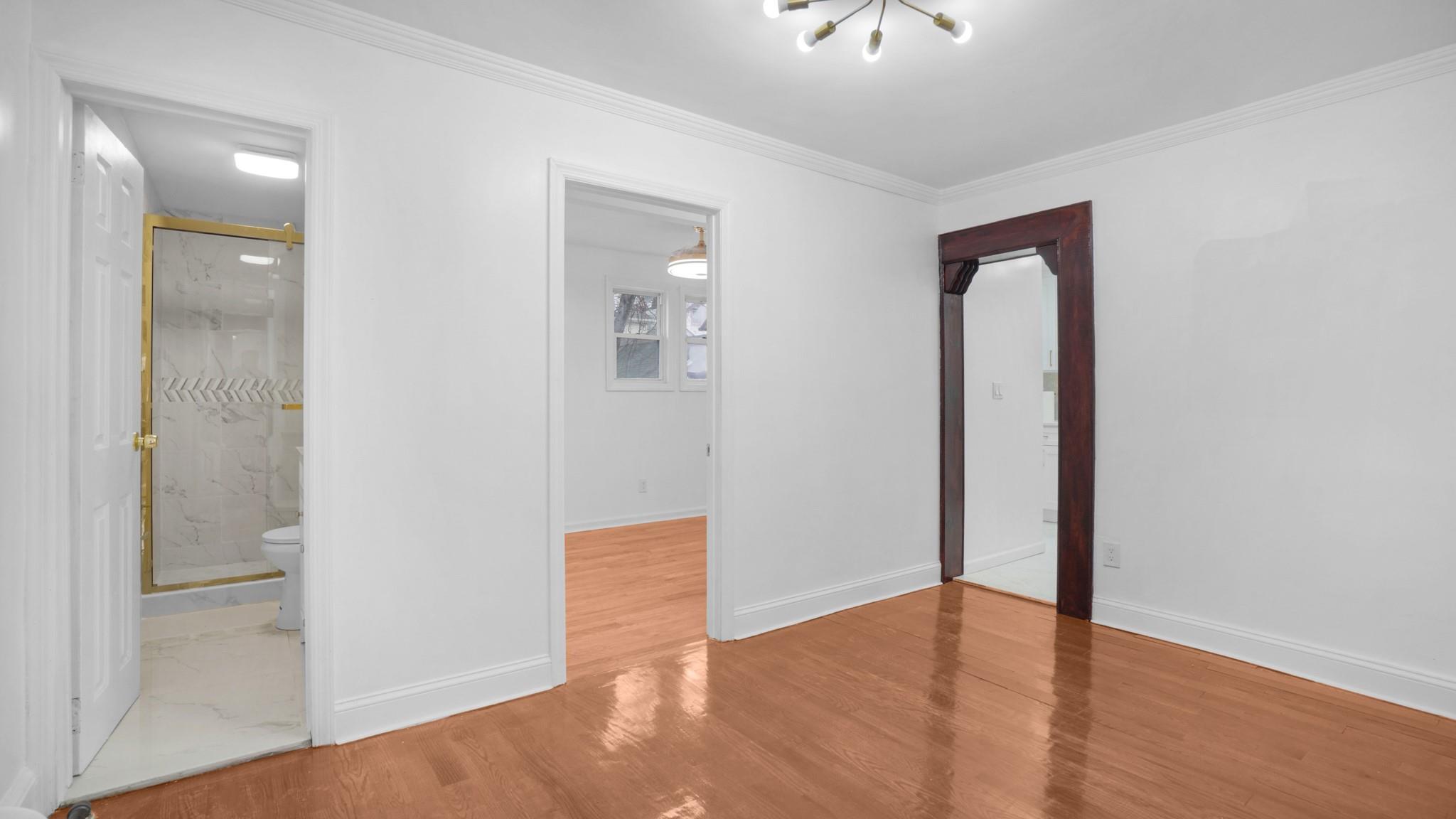 Single Family Farmers  Queens, NY 11423, MLS-837081-7