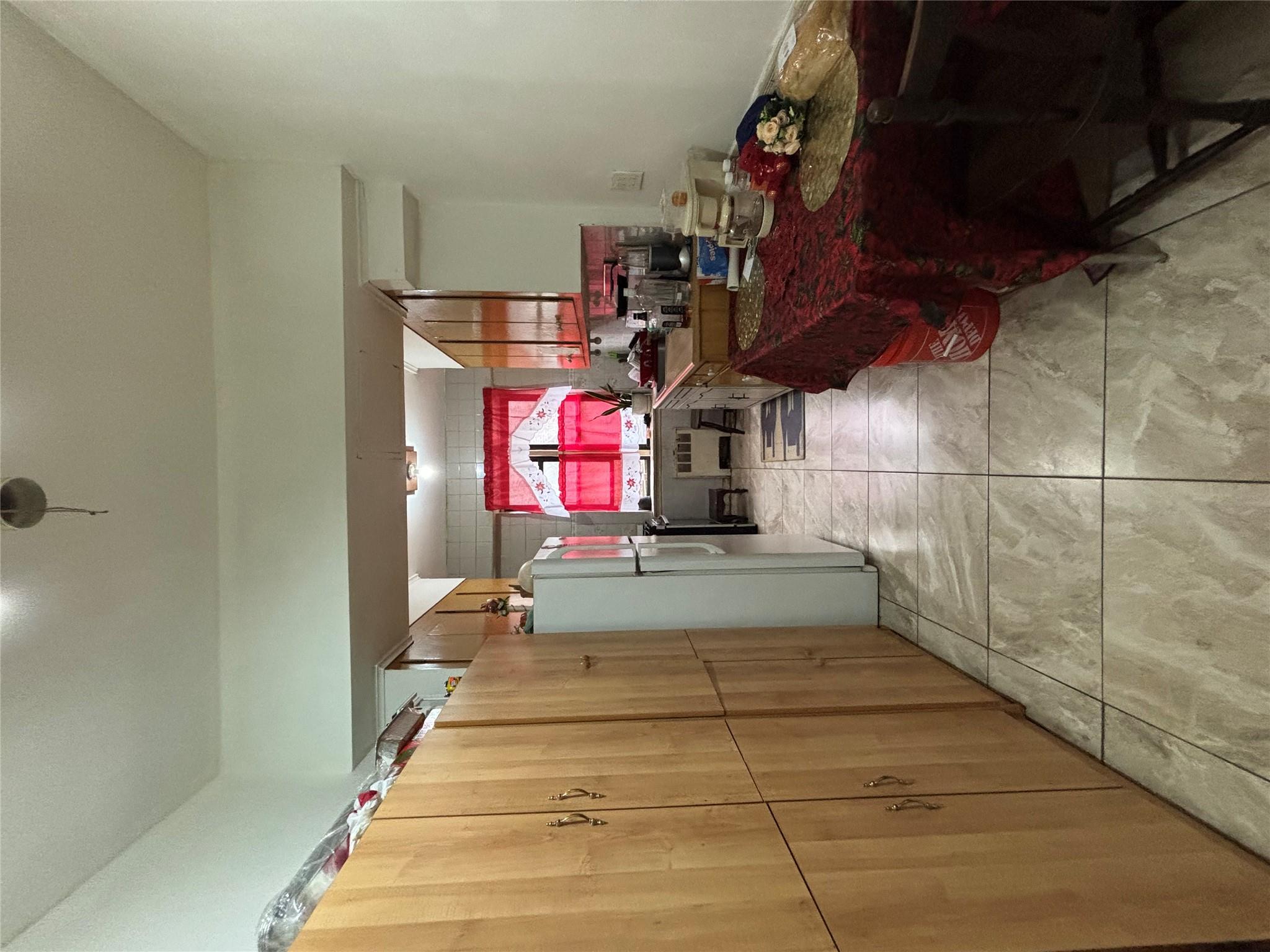 Coop 232  Bronx, NY 10466, MLS-837104-16