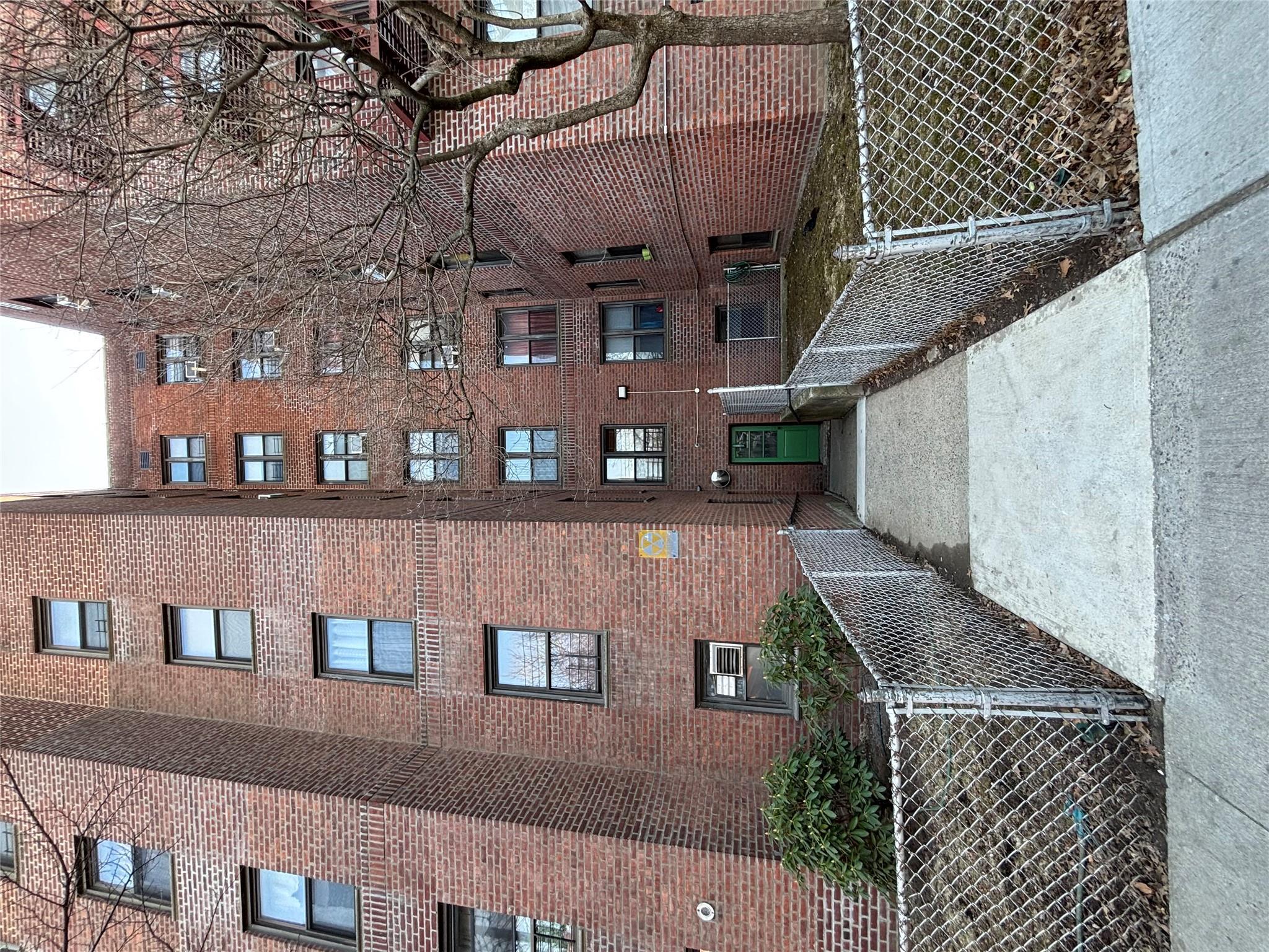 Coop 232  Bronx, NY 10466, MLS-837104-2