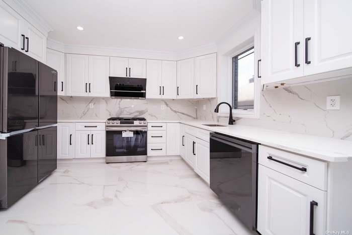 Single Family 223  Queens, NY 11364, MLS-837108-7