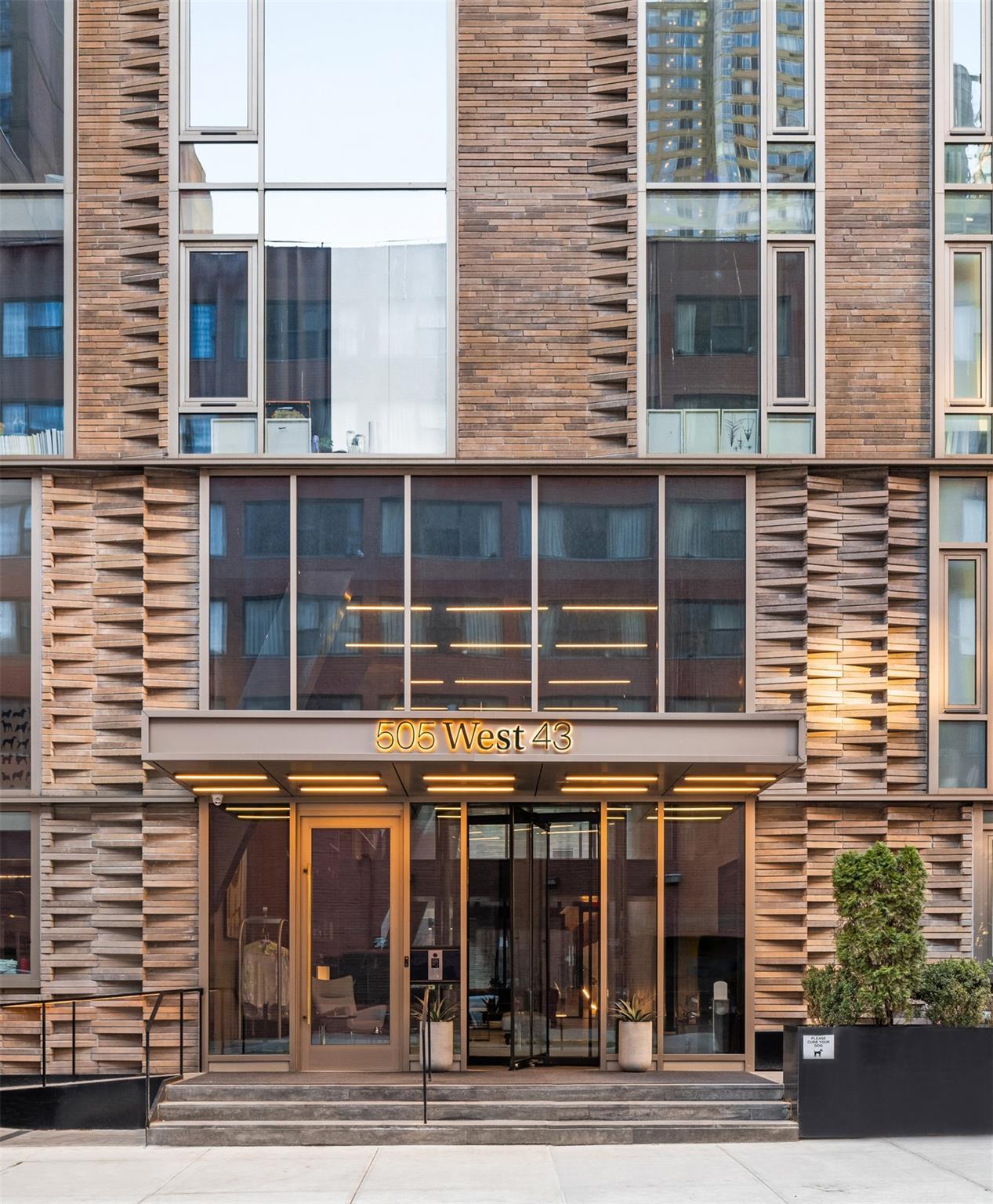 Condo 43rd  Manhattan, NY 10036, MLS-837134-2