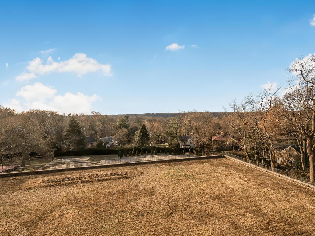 Apartment Henry Hudson Parkway  Bronx, NY 10471, MLS-837147-12