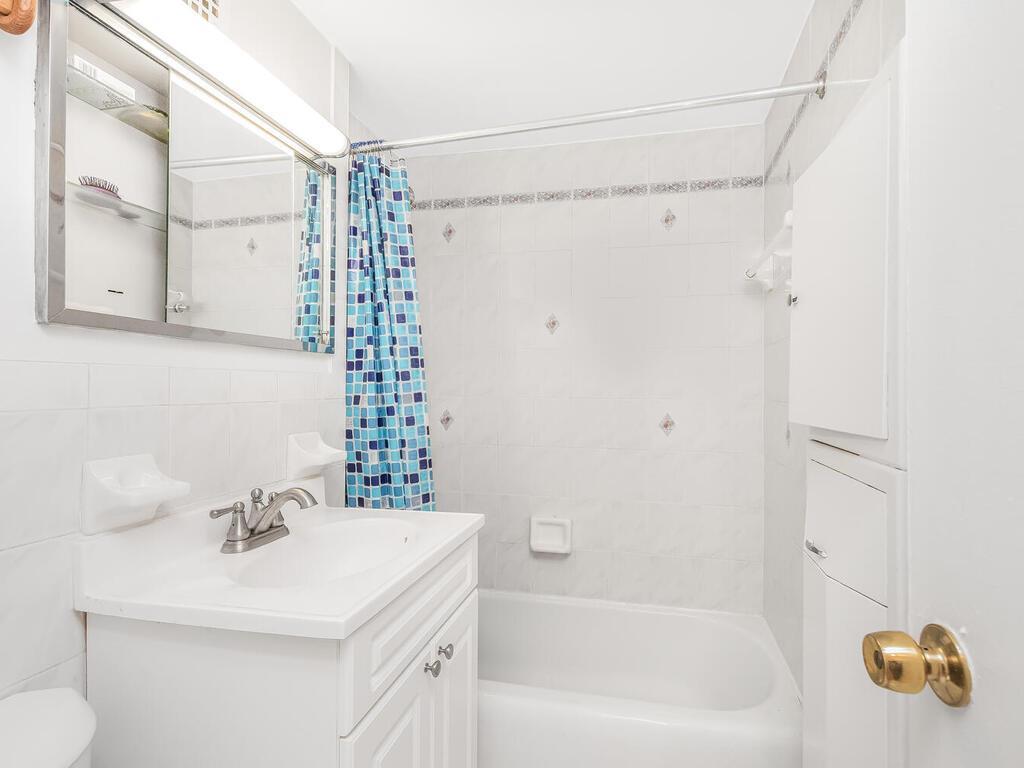 Apartment Henry Hudson Parkway  Bronx, NY 10471, MLS-837147-6
