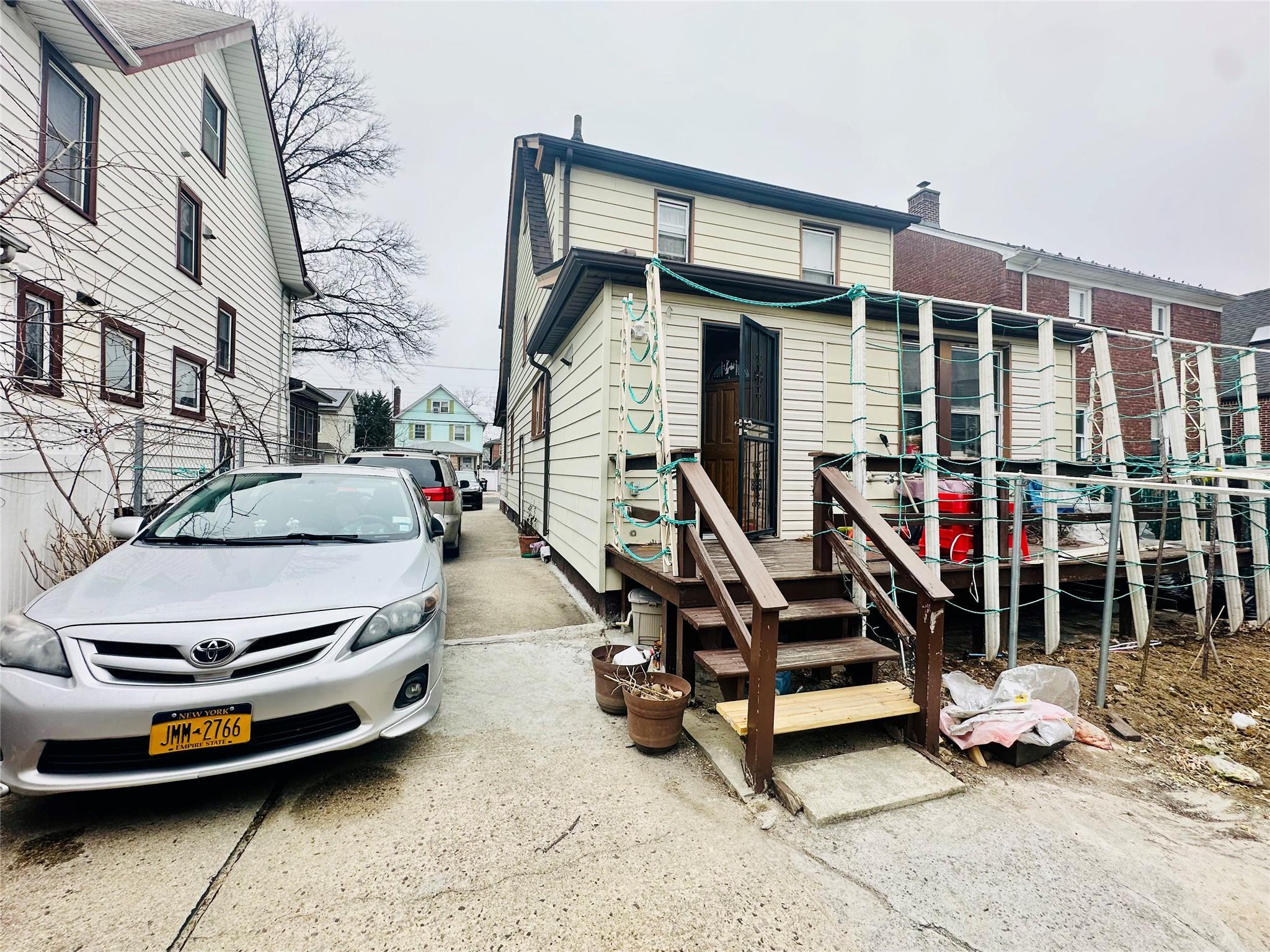 Single Family 157 St  Queens, NY 11355, MLS-837191-17