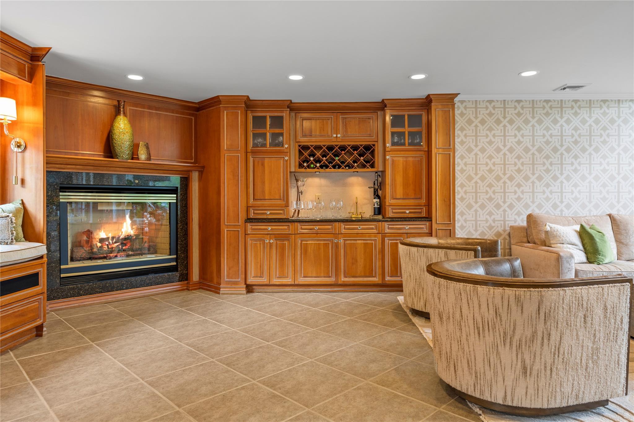 Single Family Crick Holly  Suffolk County, NY 11730, MLS-837222-28