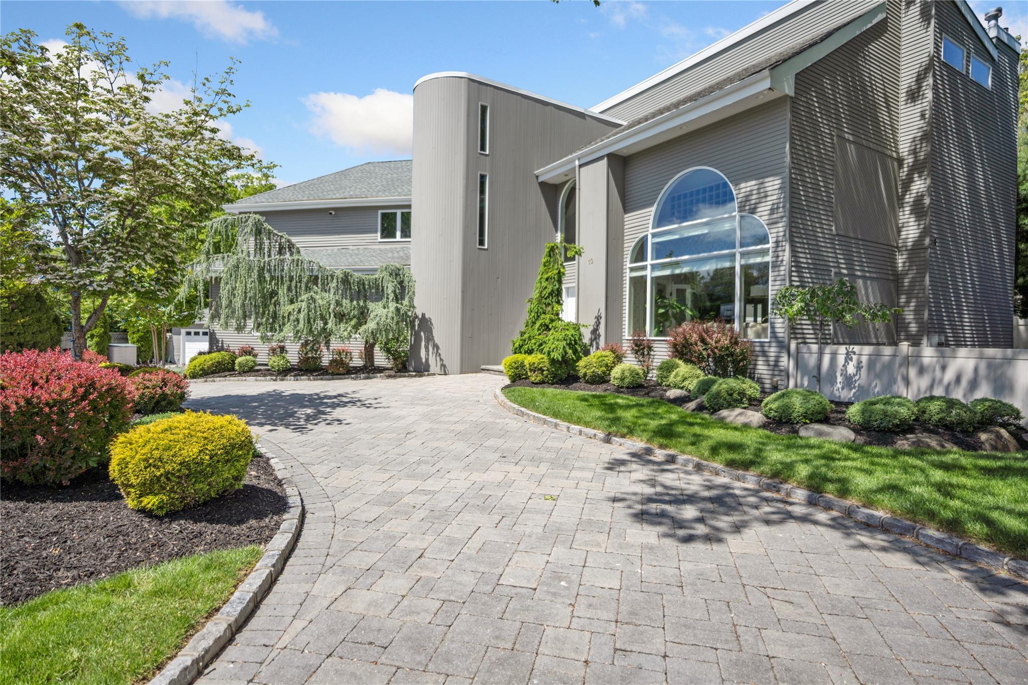 Single Family Crick Holly  Suffolk County, NY 11730, MLS-837222-4