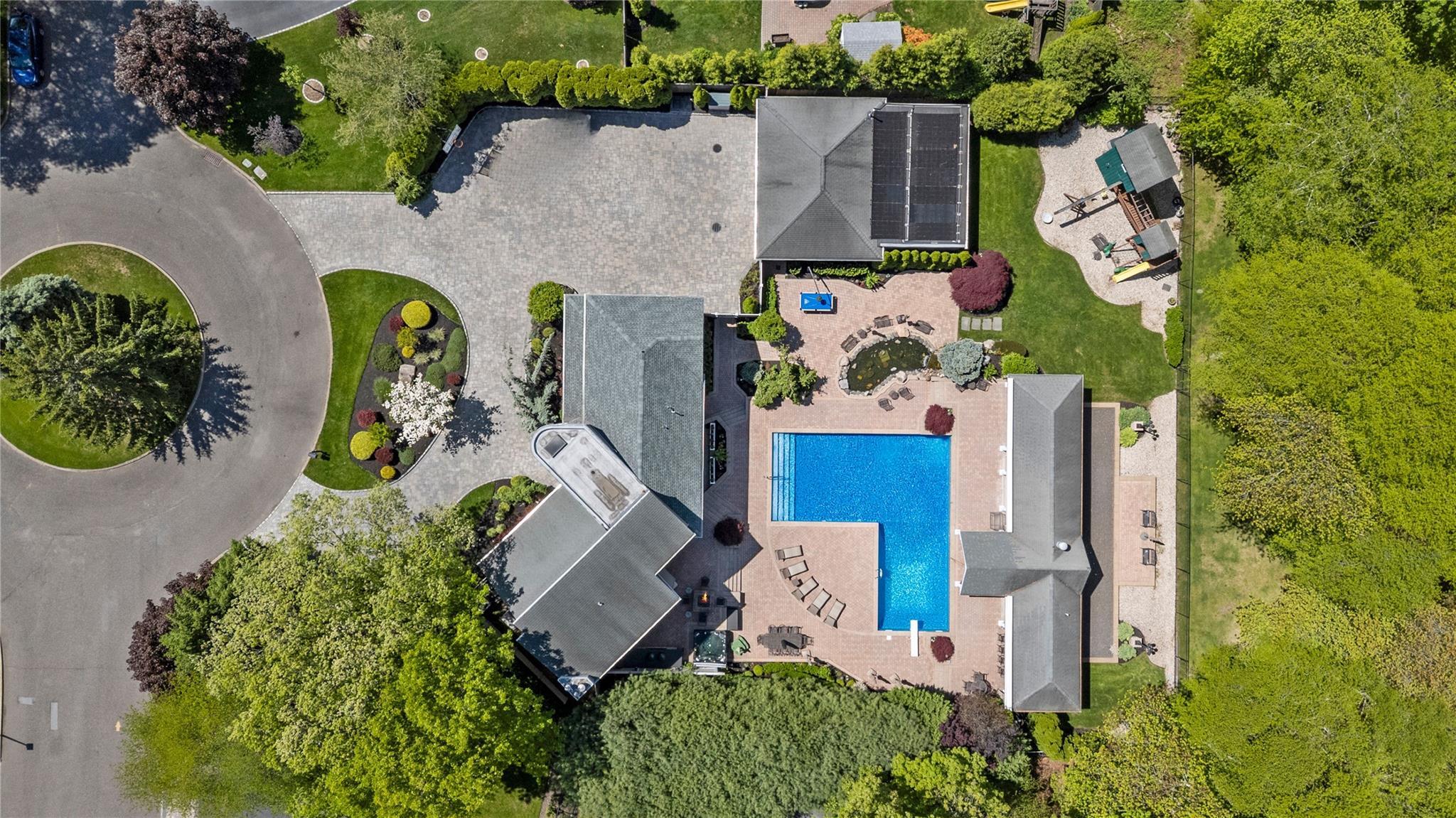 Single Family Crick Holly  Suffolk County, NY 11730, MLS-837222-5
