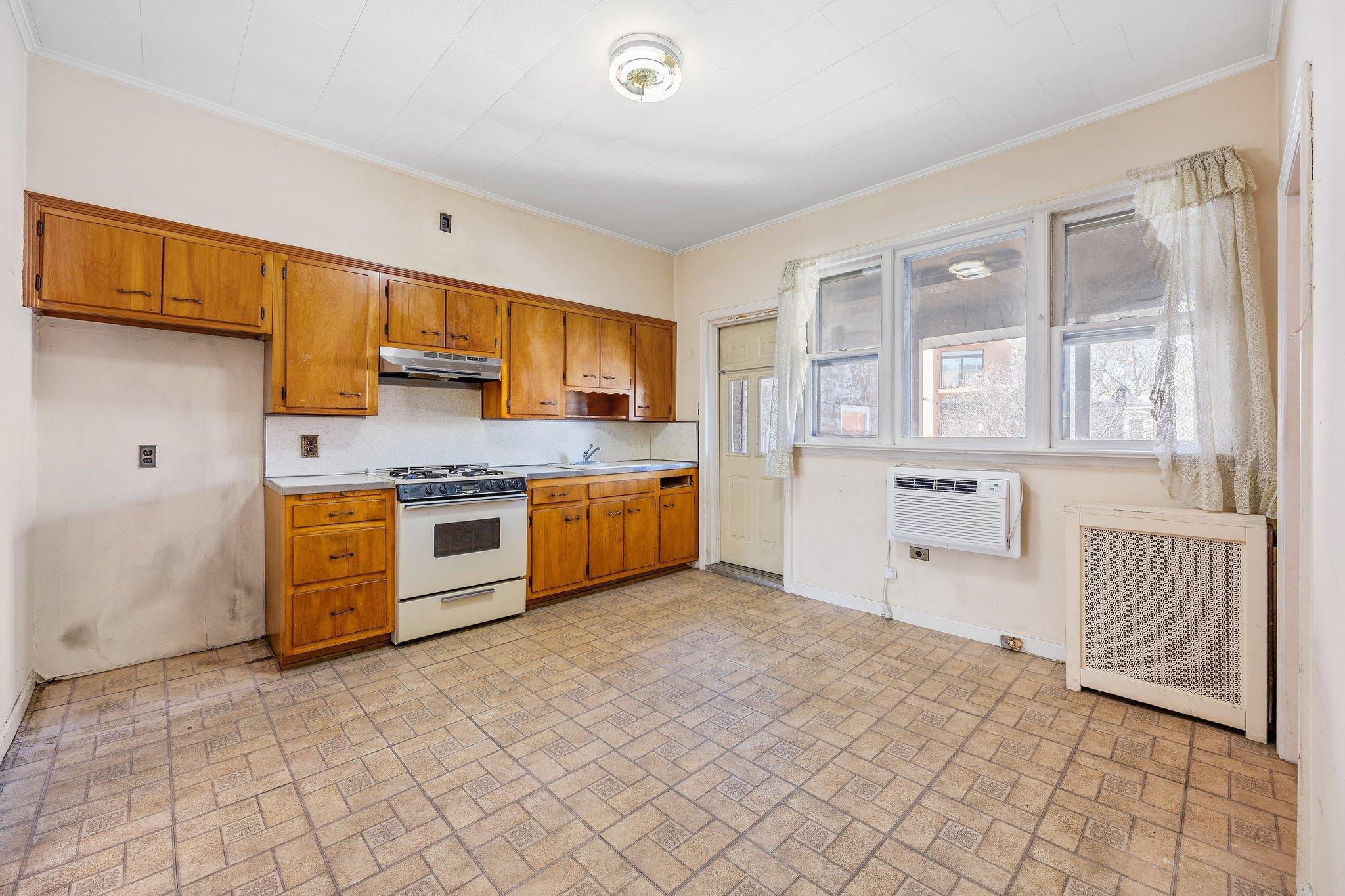 Single Family Withers  Brooklyn, NY 11211, MLS-837226-4