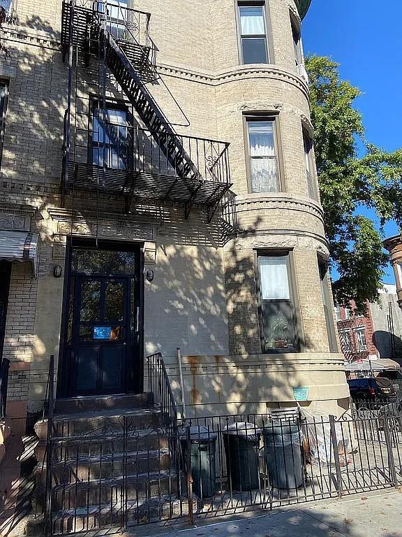 Commercial Sale 6  Brooklyn, NY 11220, MLS-837237-3