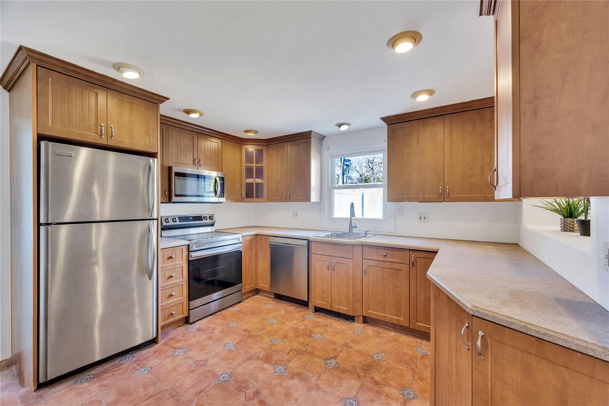 Single Family Carol  Nassau County, NY 11714, MLS-837263-10