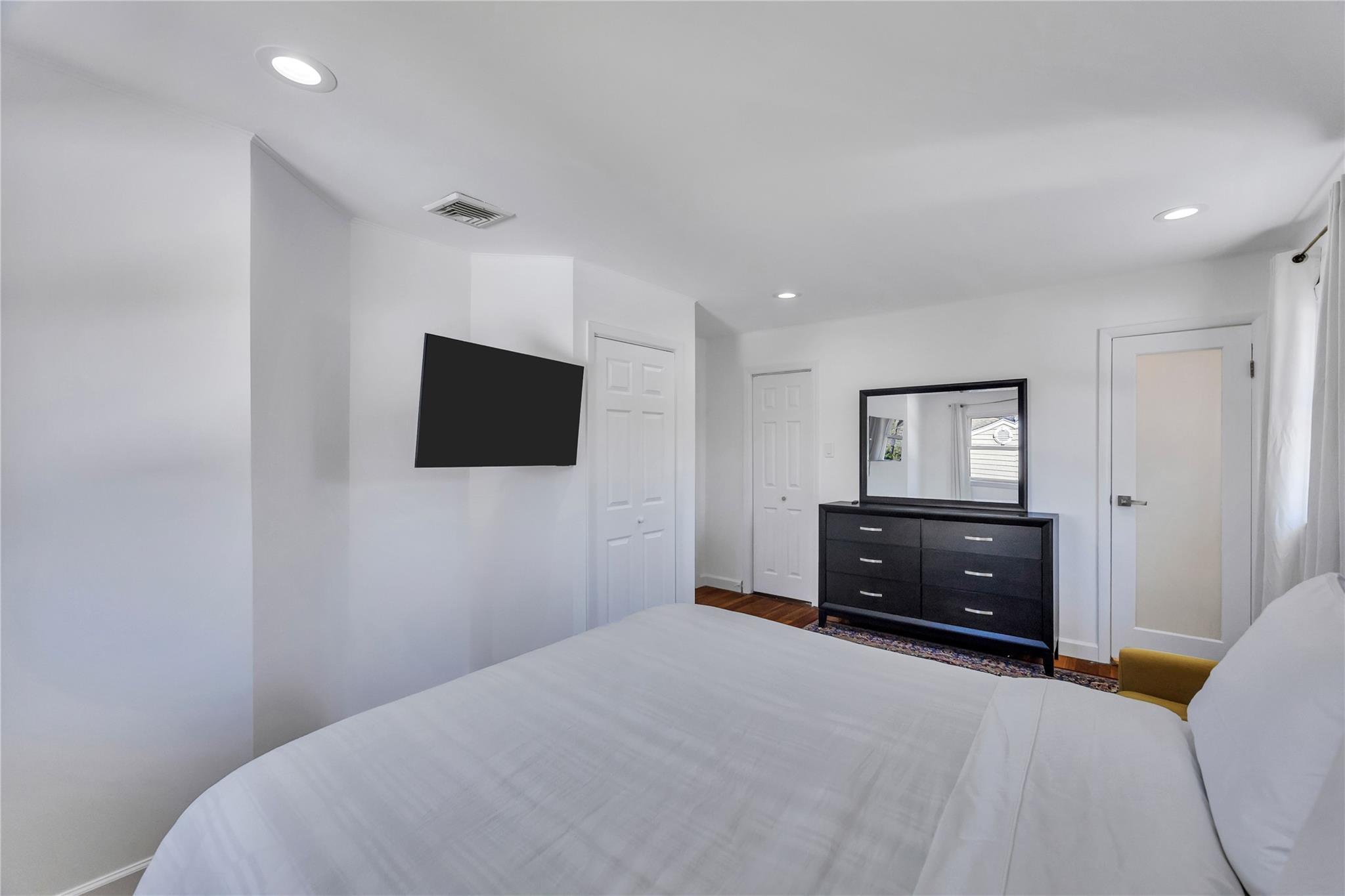 Single Family Carol  Nassau County, NY 11714, MLS-837263-29