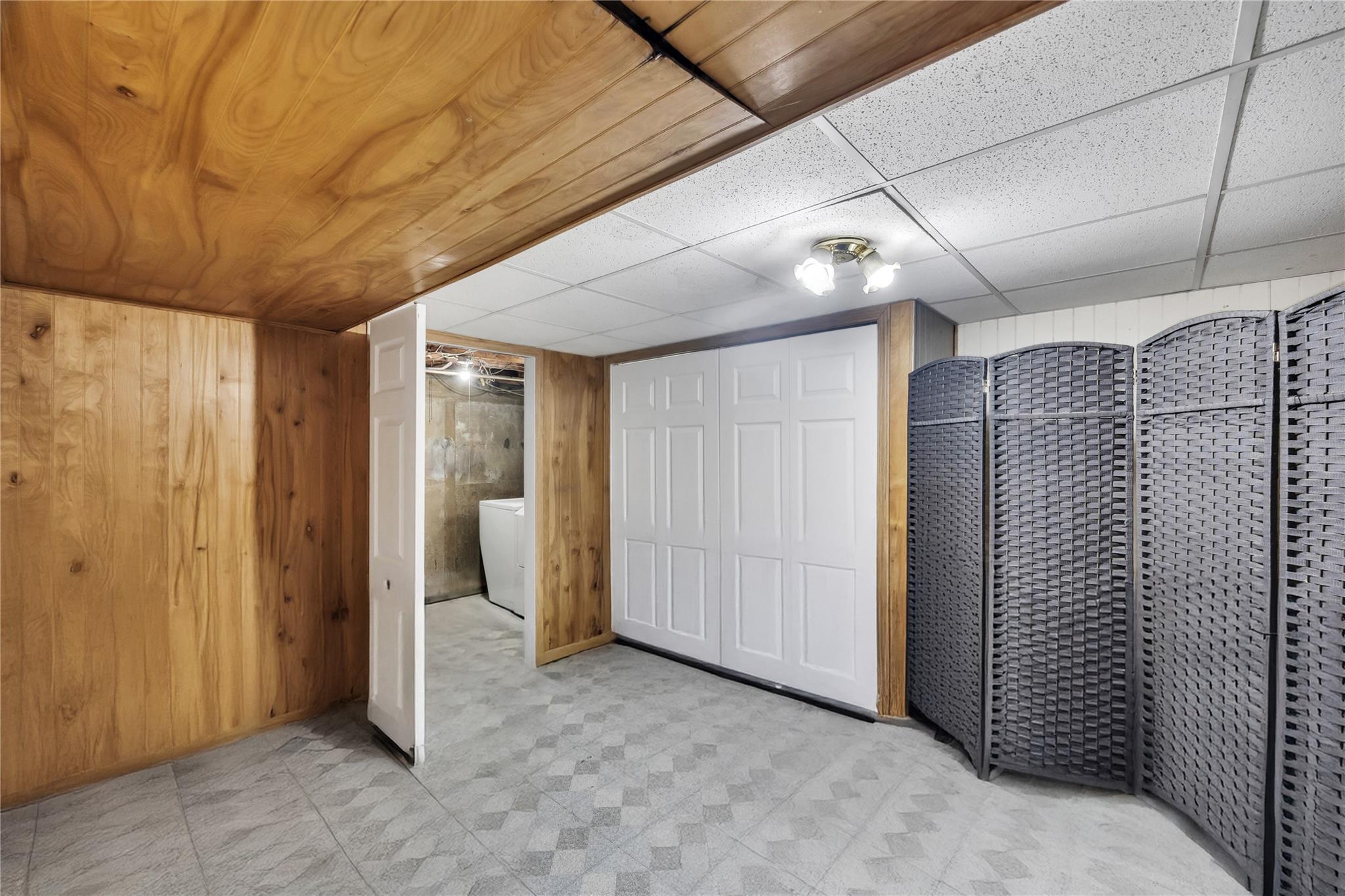 Single Family Carol  Nassau County, NY 11714, MLS-837263-39