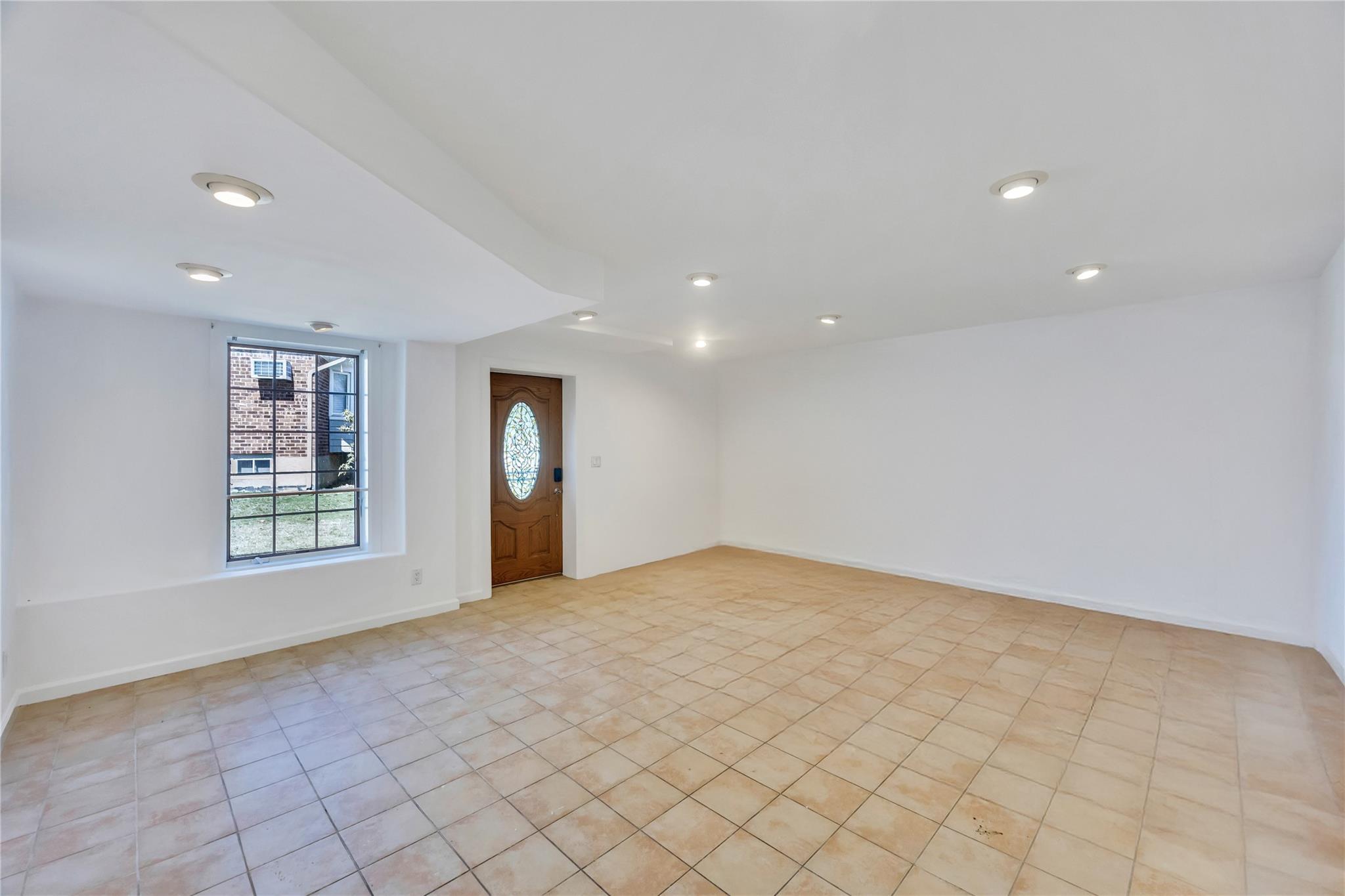 Single Family Carol  Nassau County, NY 11714, MLS-837263-7