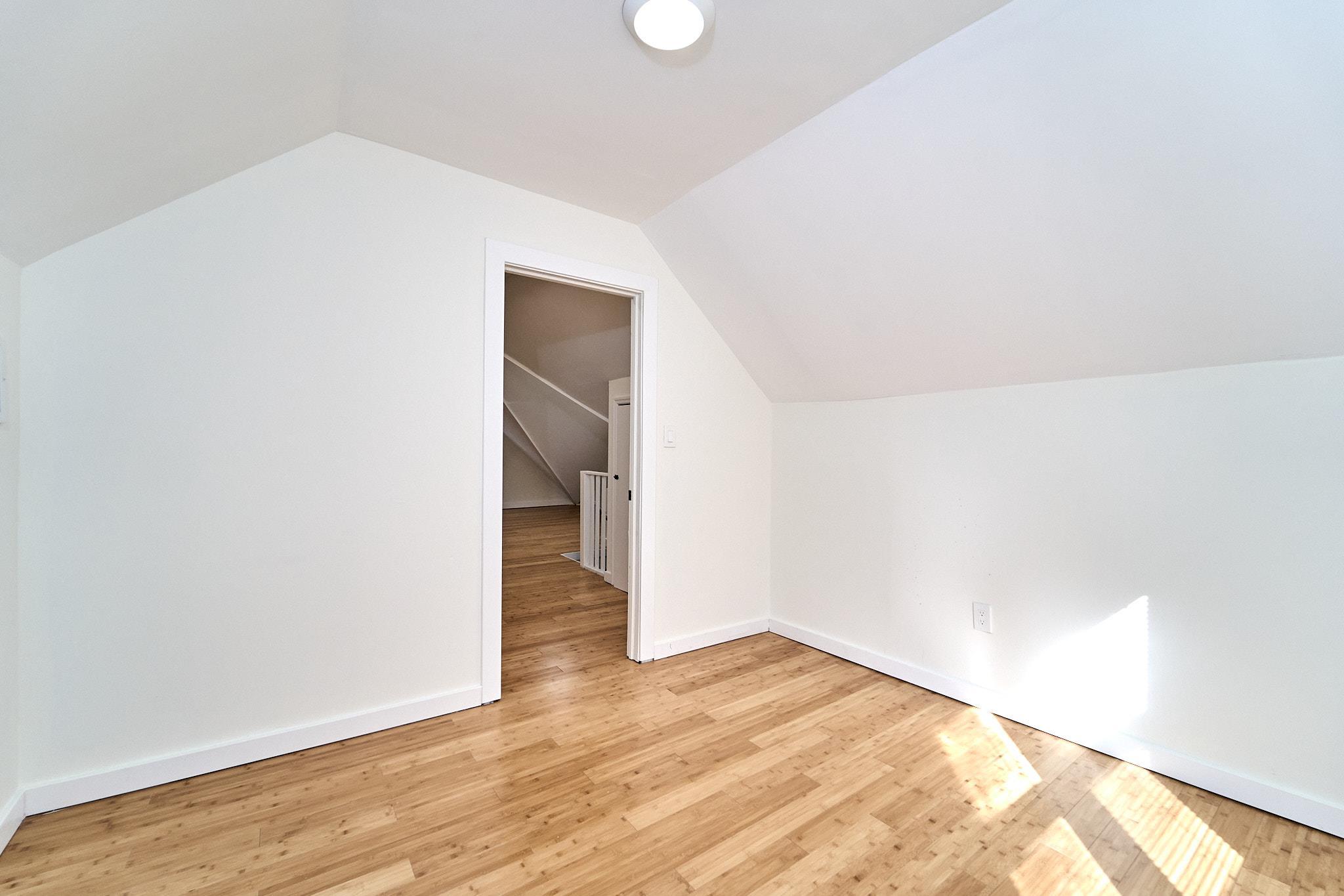 Single Family Westside  Nassau County, NY 11520, MLS-837301-29